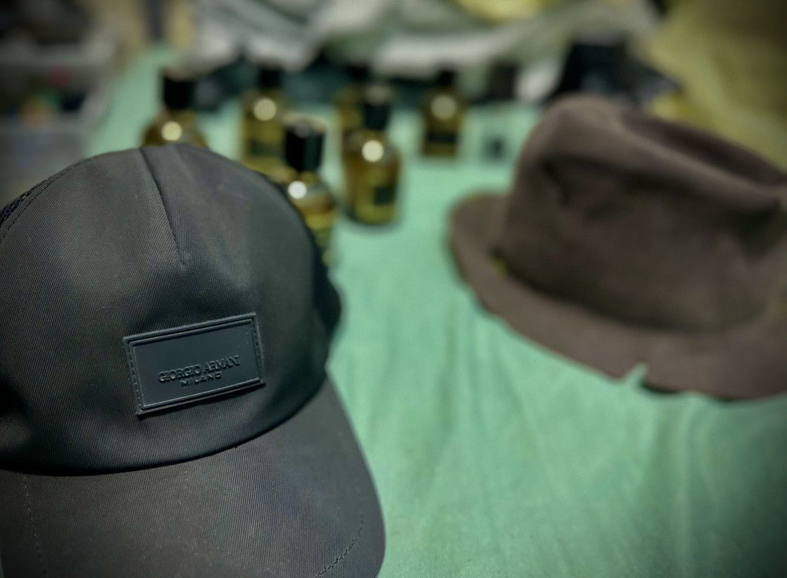 Giorgio Armani GIORGIO ARMANI Solid Pattern Cap , leather logo , Adjustable Size ONE SIZE - 4 Thumbnail