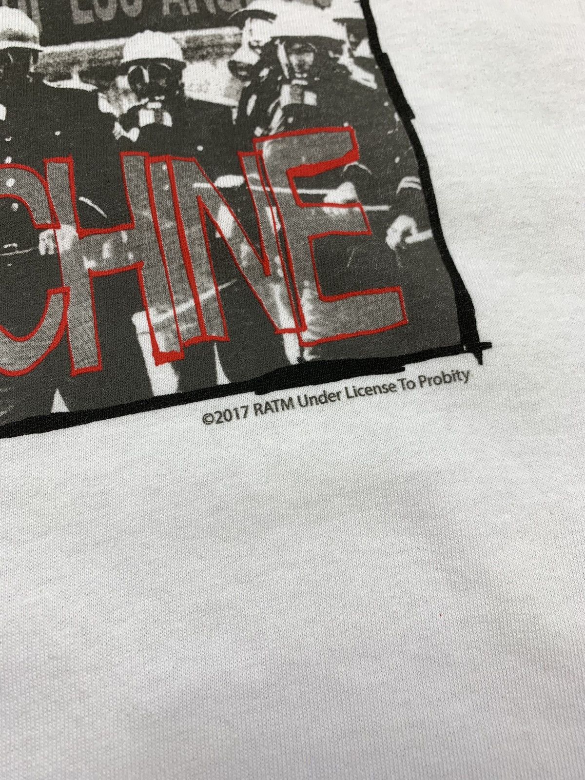 Band Tees 2017 RAGE AGAINST THE MACHINES The battle Of Los A. T-SHIRT Size US L / EU 52-54 / 3 - 4 Thumbnail
