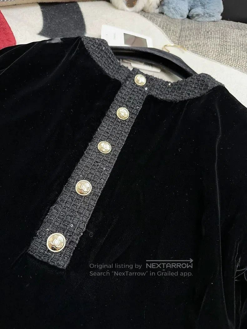 Chanel Chanel 2. Size M / US 6-8 / IT 42-44 - 3 Thumbnail