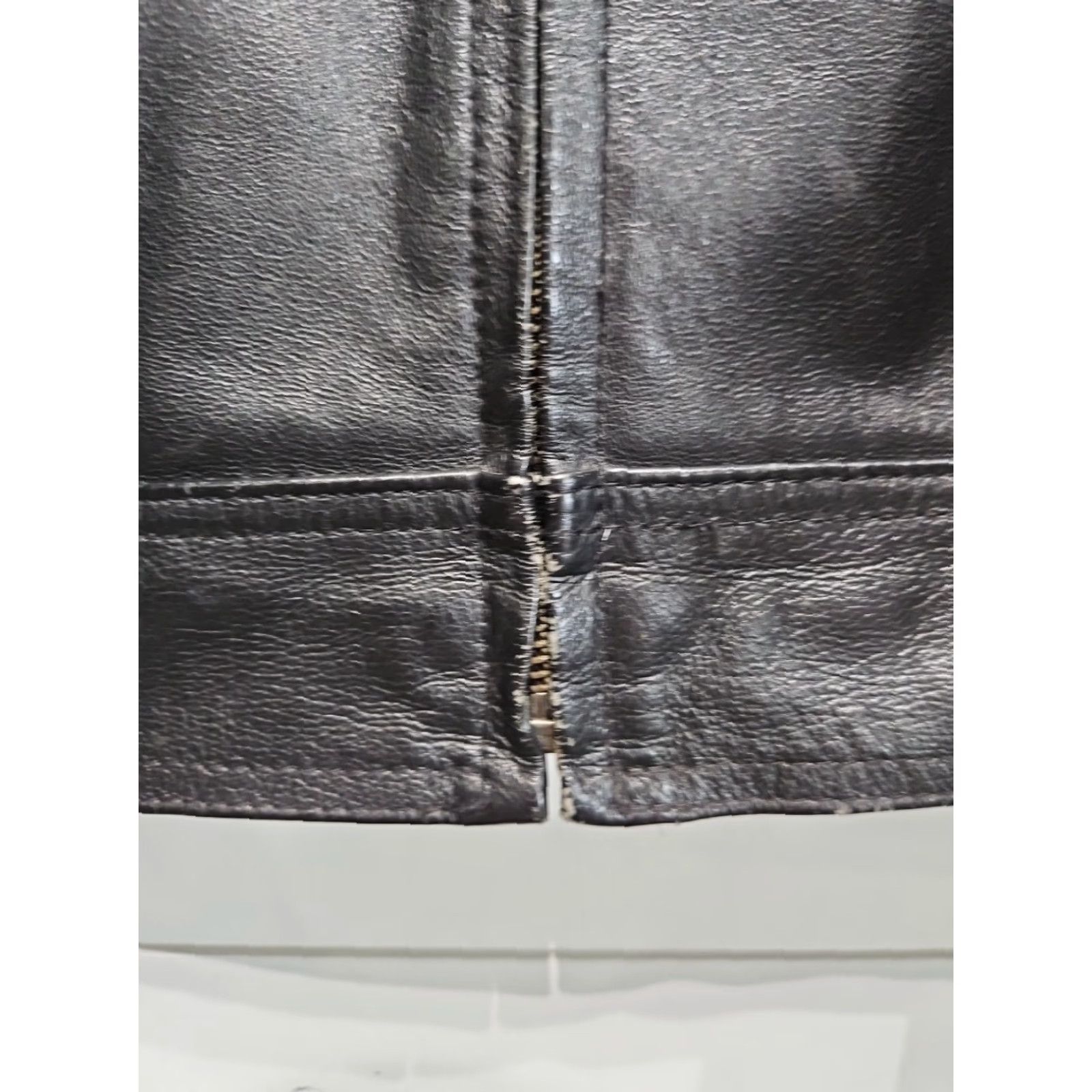 Vintage VINTAGE St. Johns Bay Black Leather Bomber Jacket Coat Mens XL Size US XL / EU 56 / 4 - 4 Thumbnail