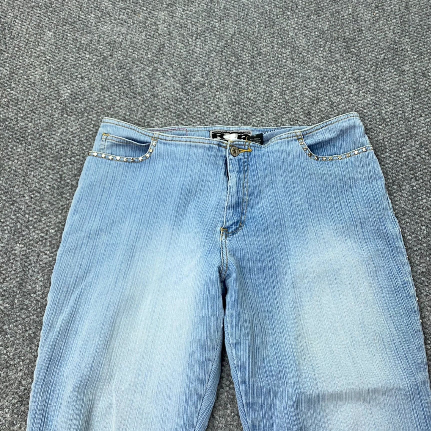 Vintage VTG R4R Rave 4 Real Capri Jeans Womens 15 Blue Stretch Mid-Rise Faded Studded Jeans Size 34" / US 12 / IT 48 - 2 Thumbnail
