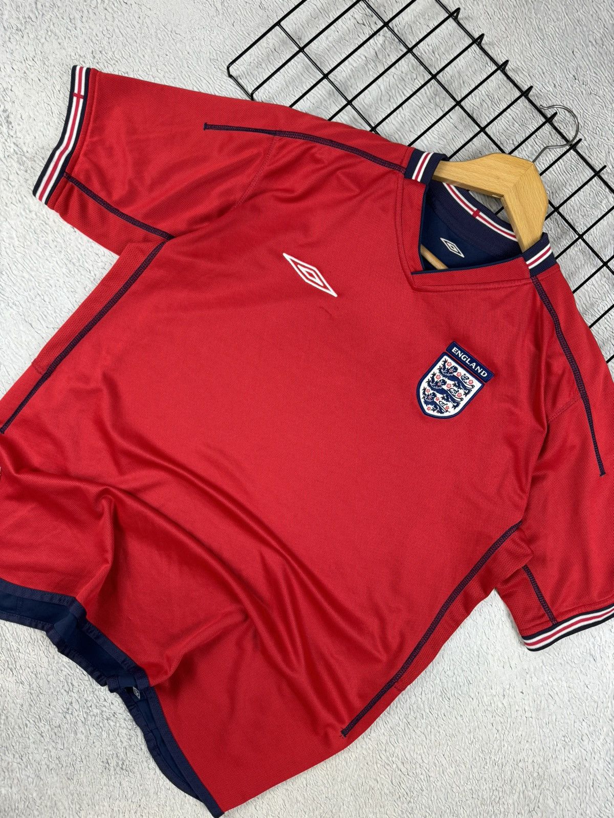 Umbro England National Team 2002 Away Umbro Soccer Jersey Blokcore Size US XL / EU 56 / 4 - 4 Thumbnail