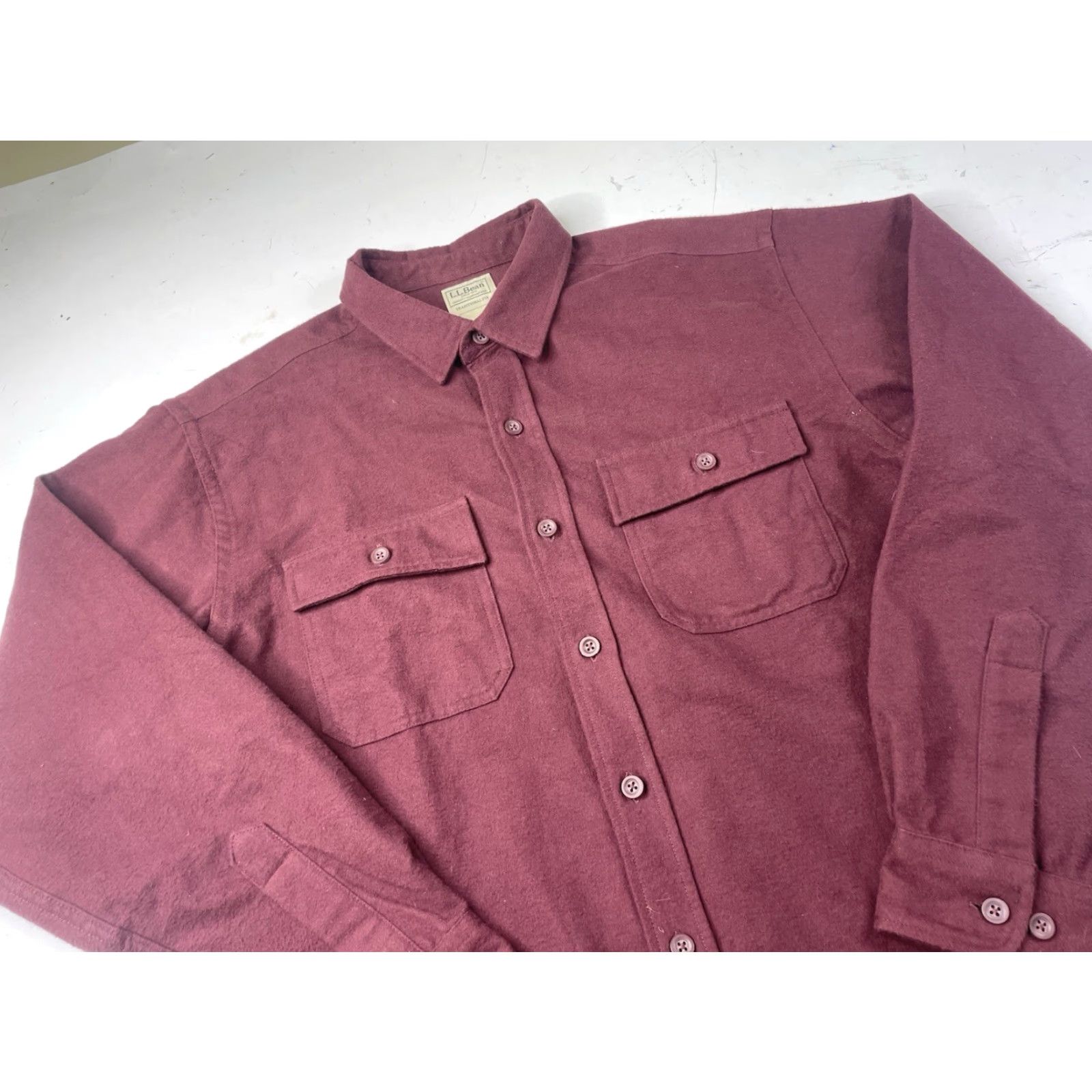 Vintage VINTAGE LL Bean Chamois Cloth Shirt Flannel Large Maroon Regular Fit L Men Button-Up Long Sleeve 187923 Size US L / EU 52-54 / 3 - 2 Thumbnail