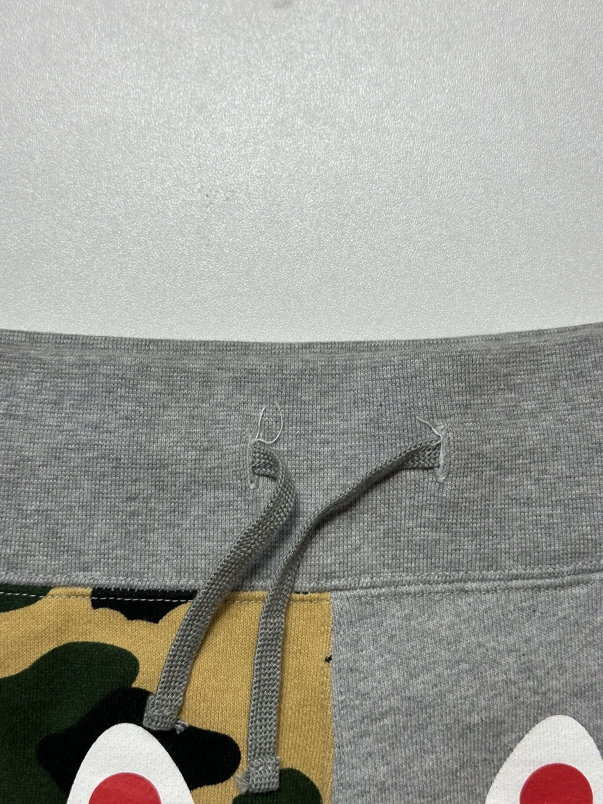 Bape Vintage Bape Camo Shark Shorts Size US 29 - 4 Thumbnail