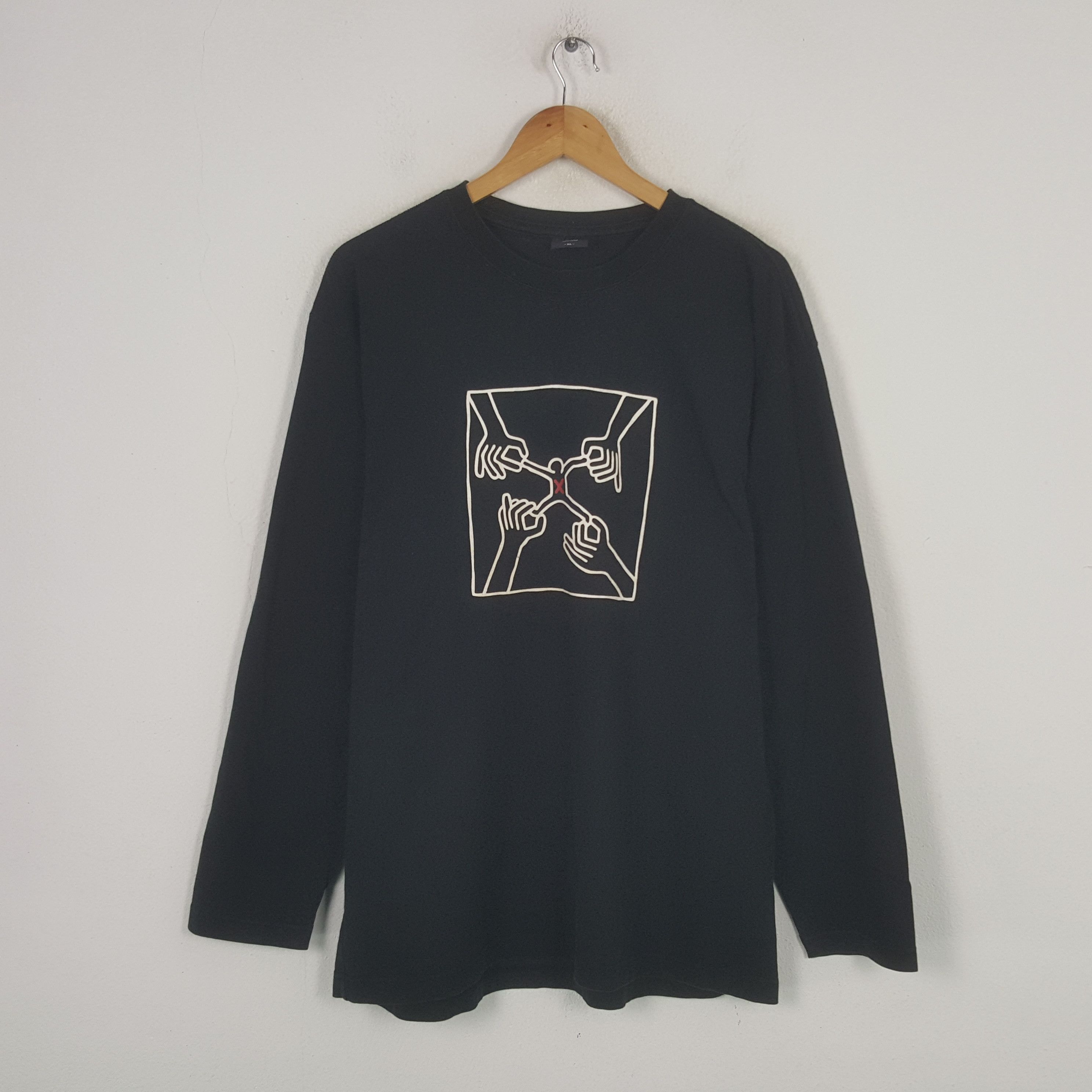 Keith Haring Vintage Uniqlo X Keith Haring Long Sleeve T-shirt RR19 Size US XL / EU 56 / 4 - 1 Thumbnail