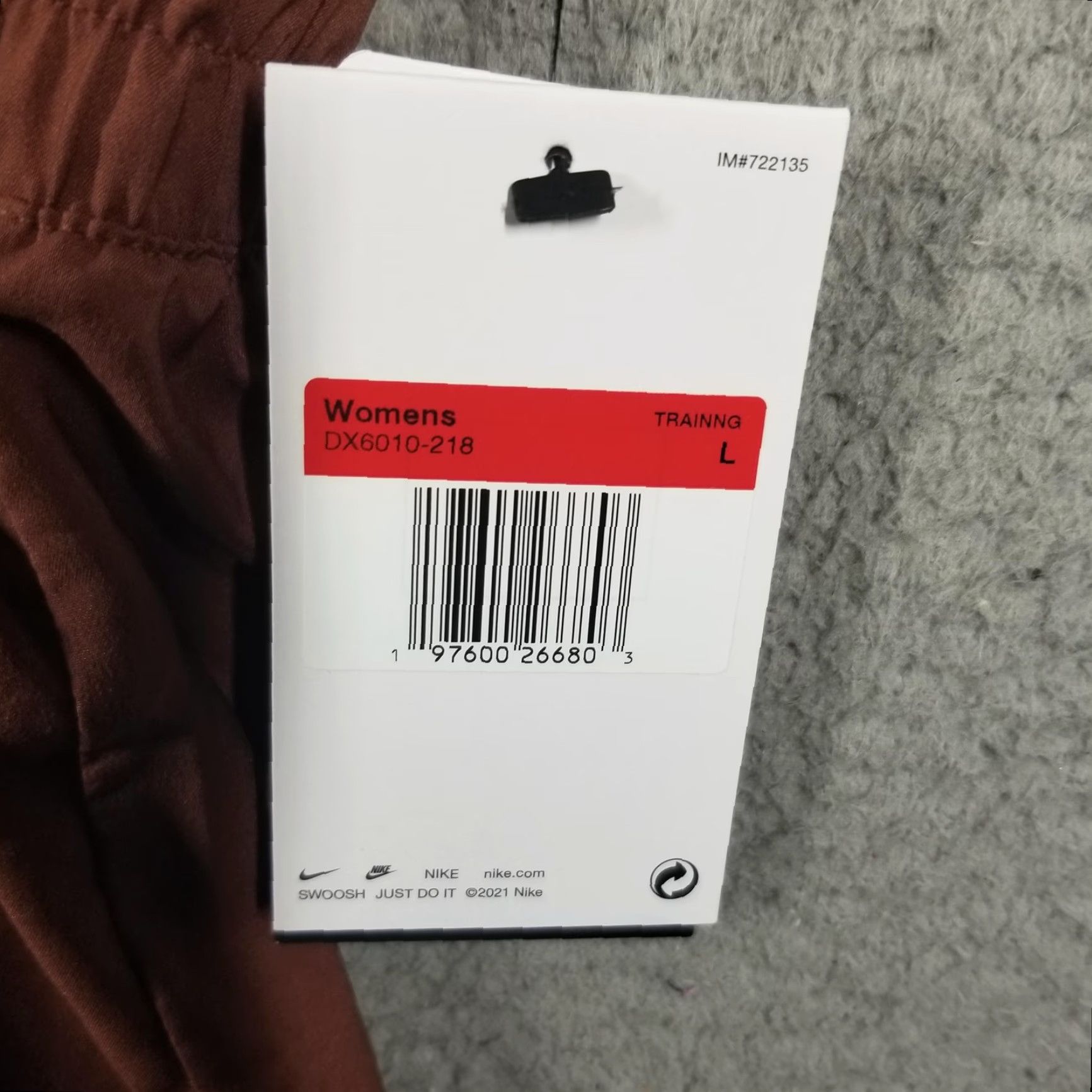 Nike VINTAGE NIKE Womens Dri-FIT 3" Brief Shorts DX6010-218 Brown NWT (if vintage? wait) Size 36" / US 14 / IT 50 - 3 Thumbnail