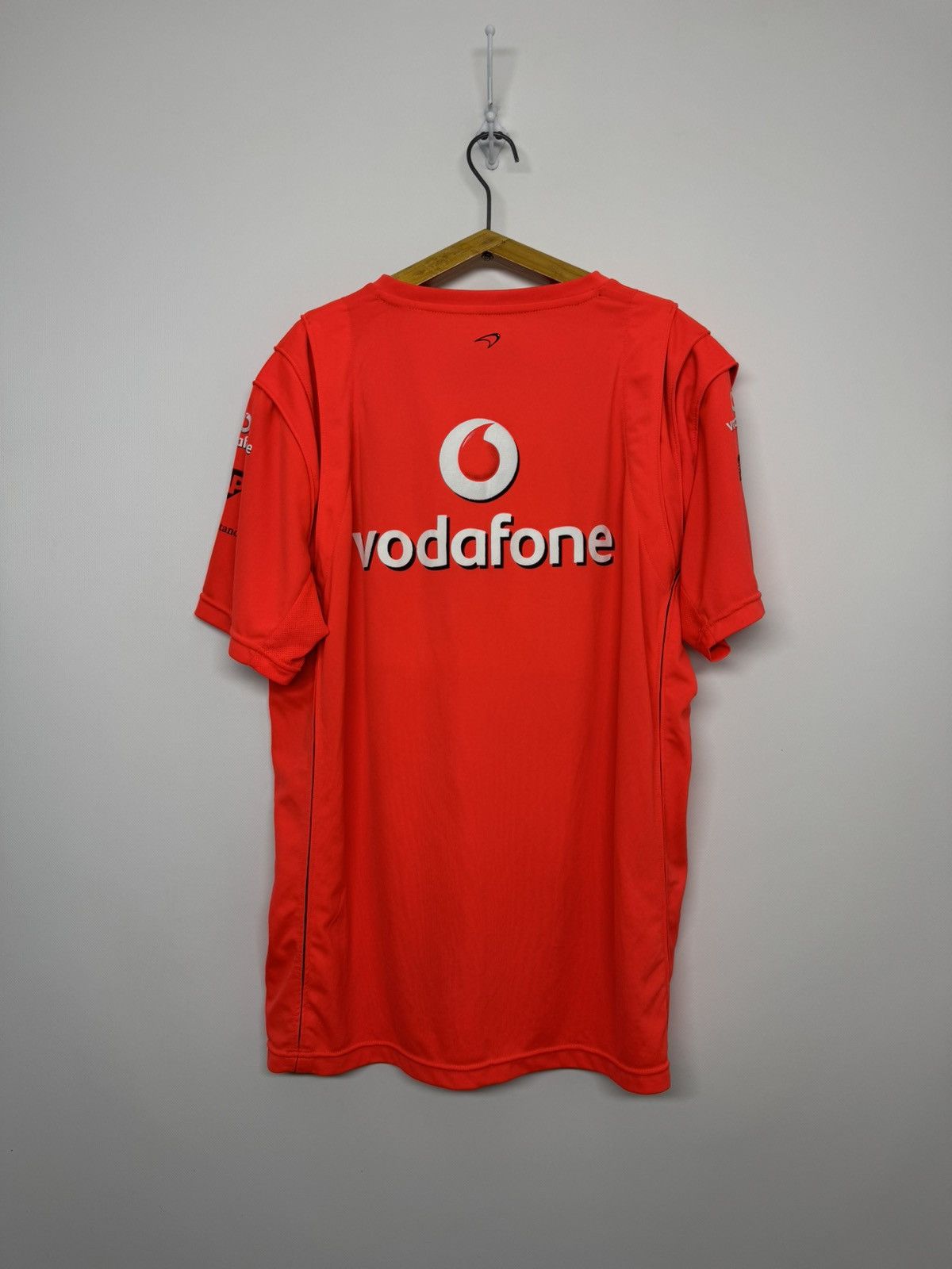 Mercedes-Benz Vodafone Vintage Mercedes-Benz McLaren racing tshirt Size US XL / EU 56 / 4 - 5 Thumbnail