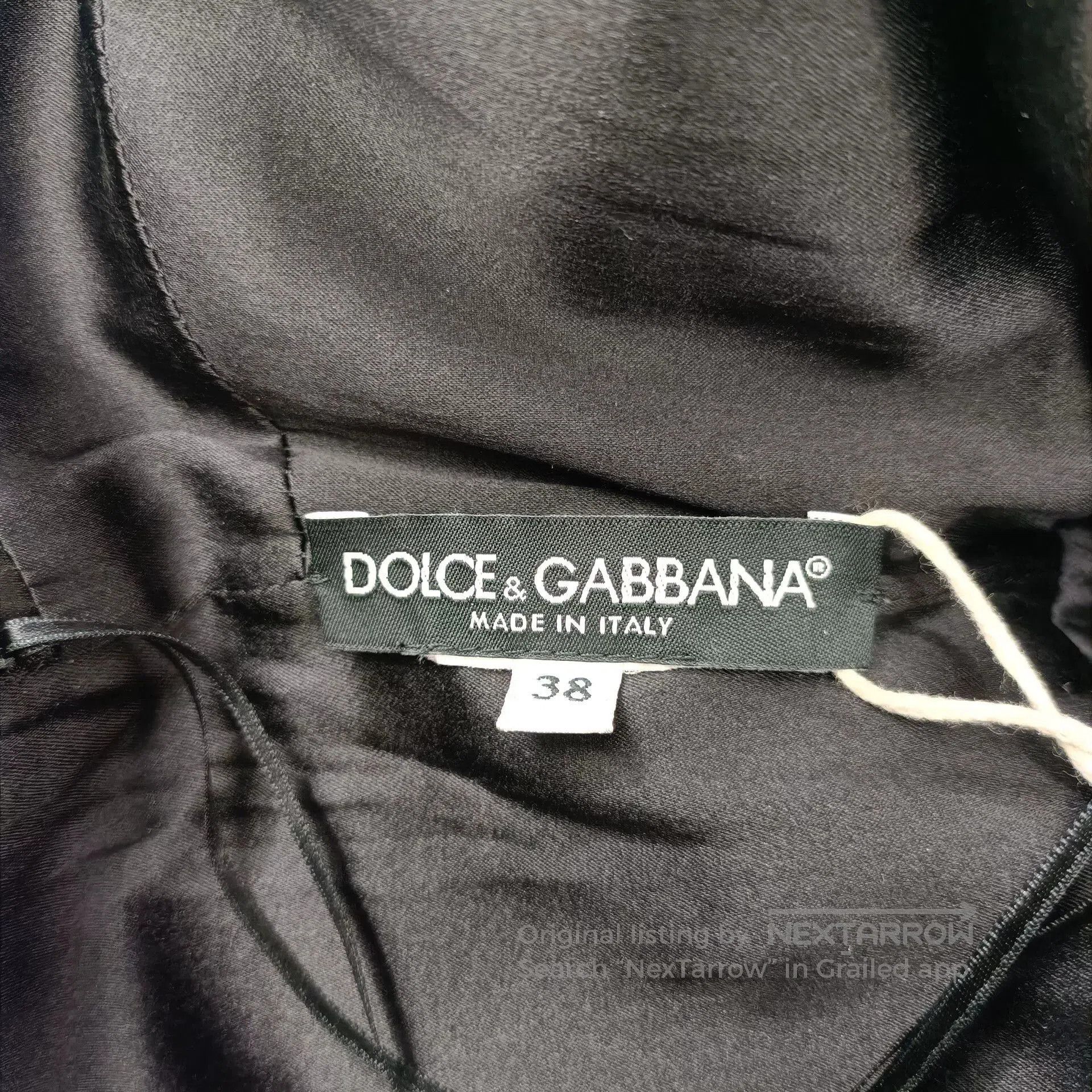Dolce & Gabbana Dolce Gabbana Black V-Neck Short-Sleeve Dress. Size S / US 4 / IT 40 - 5 Thumbnail