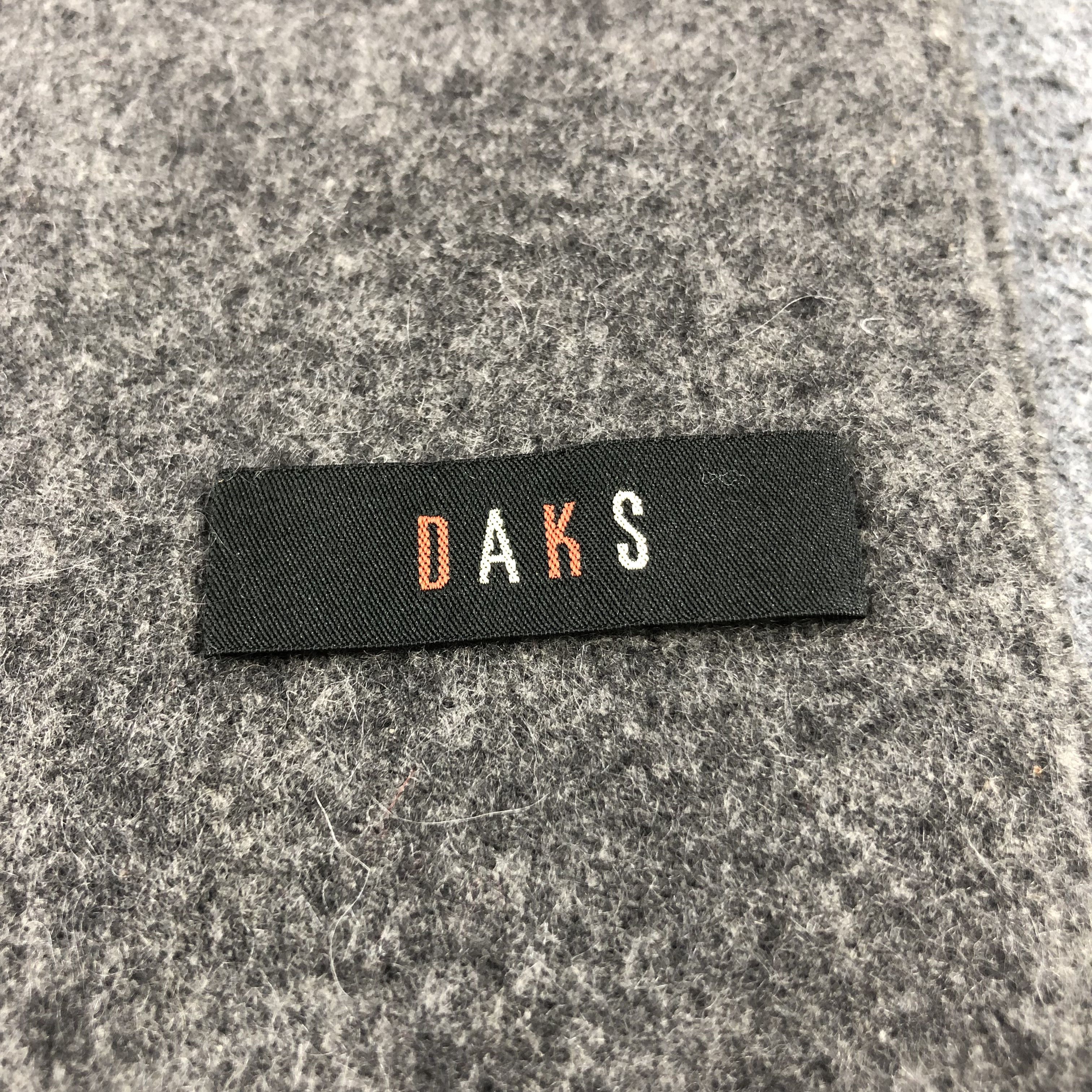 DAKS DAKS 110th Anniversary Cashmere Scarf Muffler V734 Size ONE SIZE - 4 Thumbnail