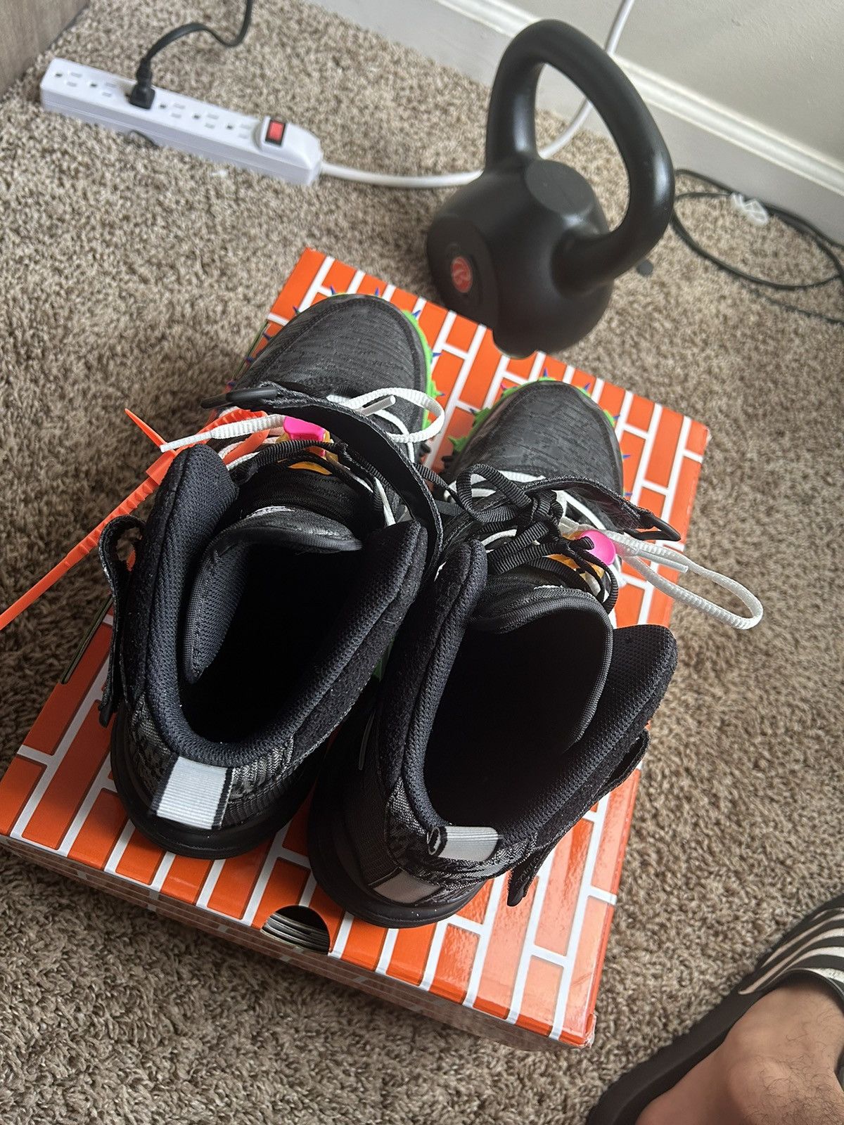 Nike × Off-White Off-White x Air Force 1 Mid ‘Black’ Size US 11.5 / EU 44-45 - 4 Thumbnail