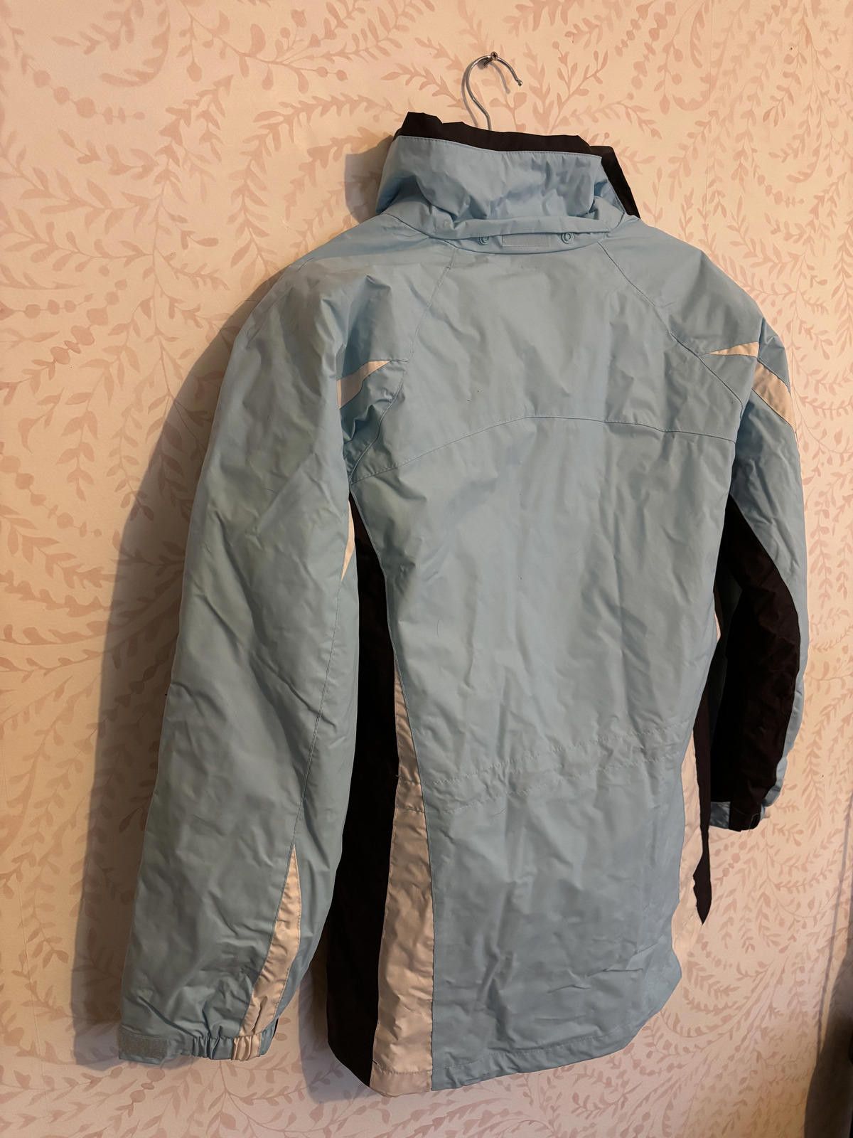 Columbia NWT Columbia Women's Light Blue and Black Waterproof Jacket Size M / US 6-8 / IT 42-44 - 6 Thumbnail