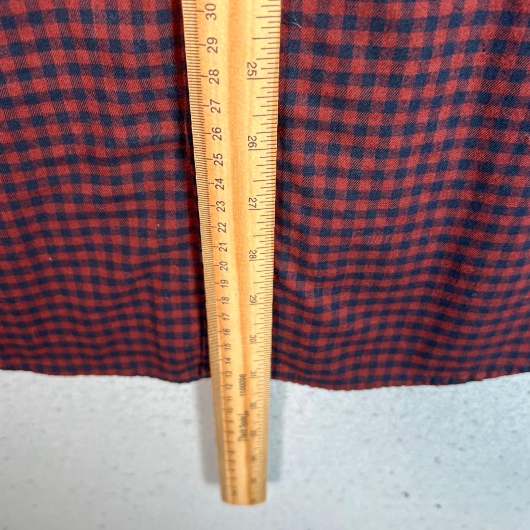 Banana Republic VINTAGE Banana Republic Mens Large Untucked Fit Red & Blue Checkered Long-Sleeve Shirt Size US L / EU 52-54 / 3 - 6 Thumbnail