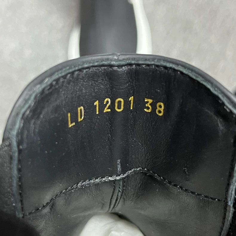 Louis Vuitton Louis Vuitton Black and white first layer cowhide high-top Size US 7.5 / IT 37.5 - 3 Thumbnail