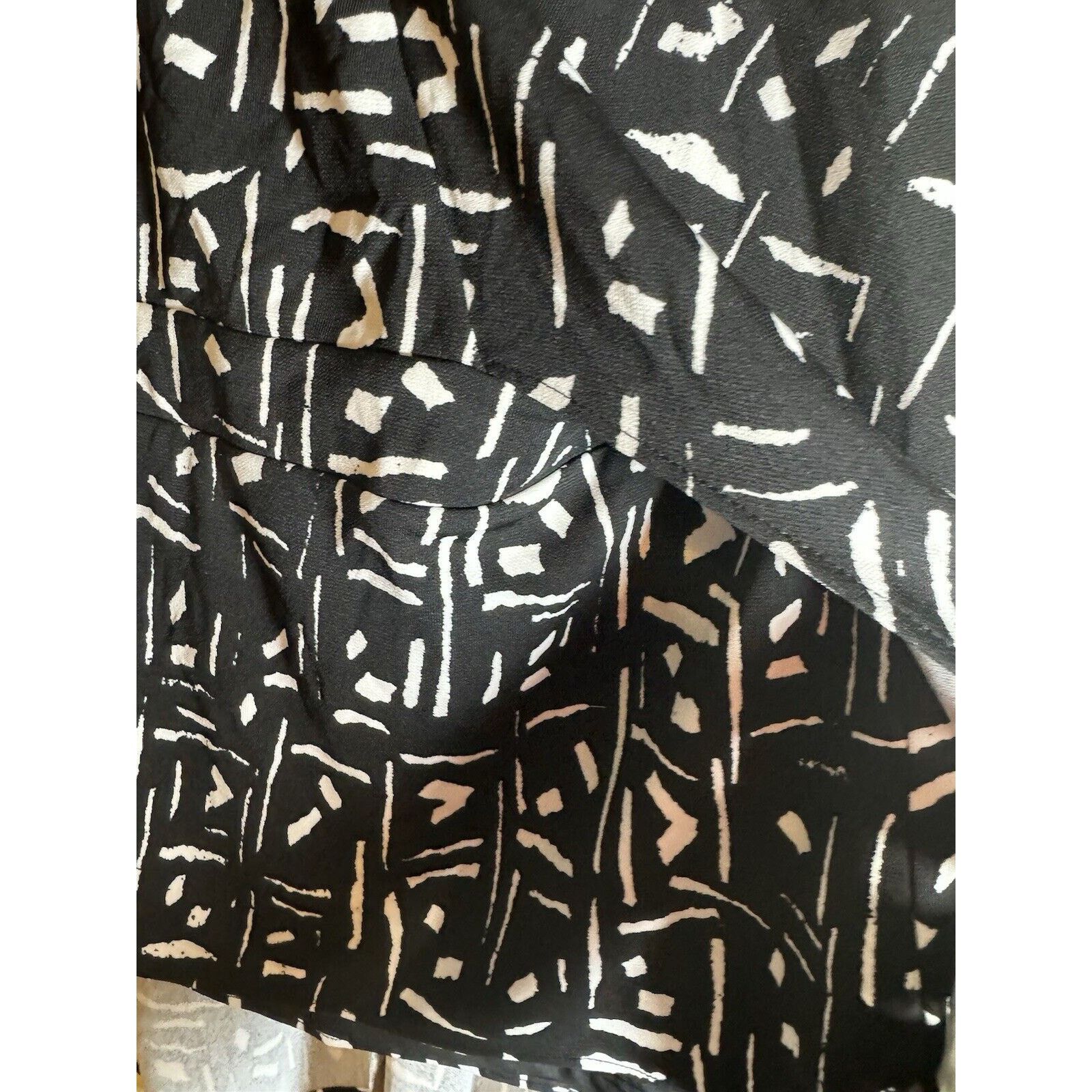 Alfani Alfani Women's Dolman Sleeves Blouse Black & White Size M Size M / US 6-8 / IT 42-44 - 4 Thumbnail