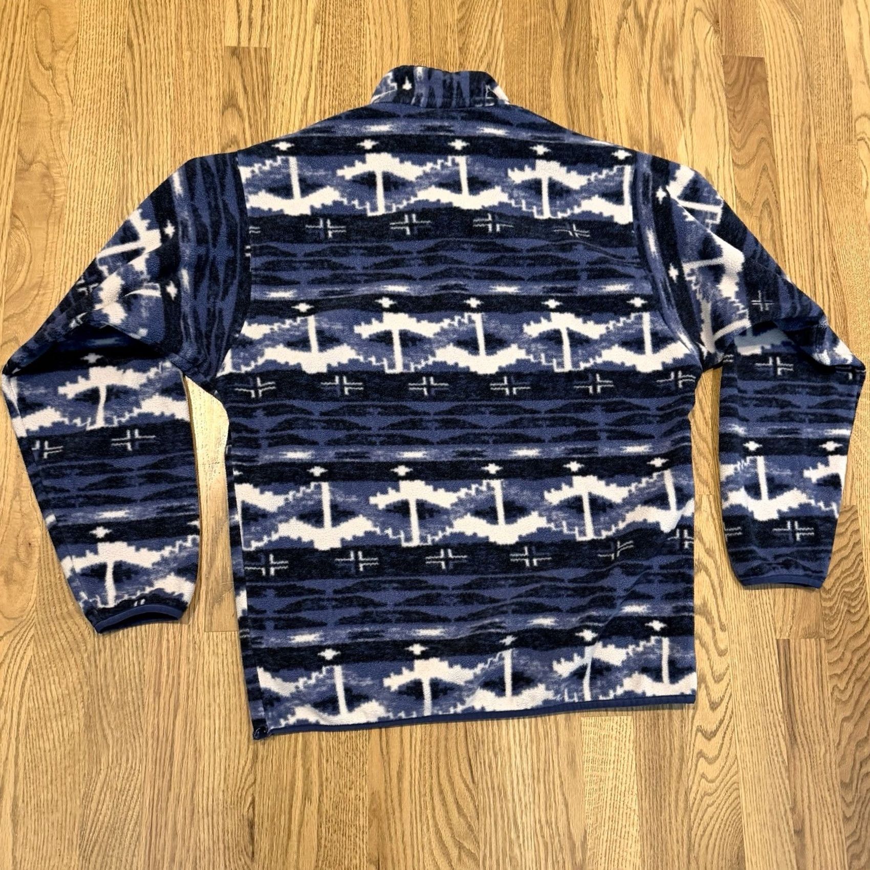 Patagonia Patagonia Snap T Fleece Jacket Mens M Blue Geometric 80s 90s Outdoor Hiking Classic Logo Pocket Collar Size US M / EU 48-50 / 2 - 2 Thumbnail