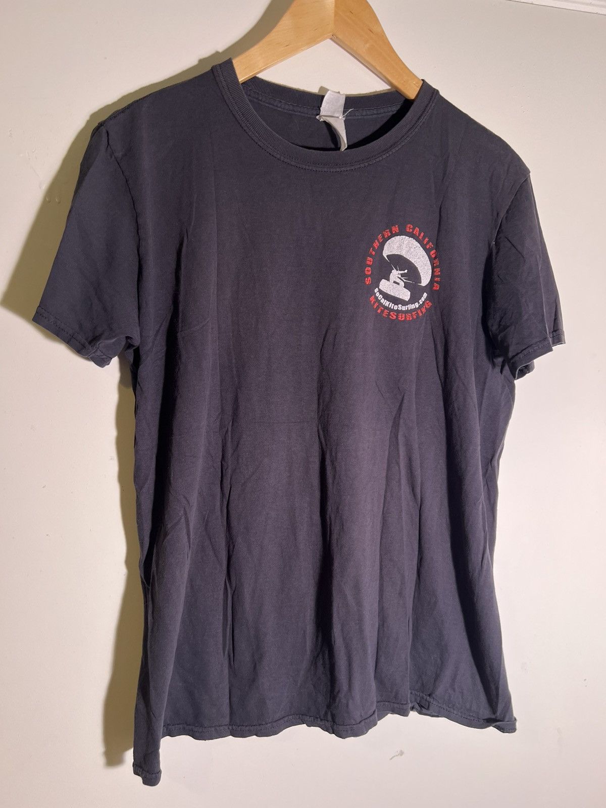 Vintage Y2K 2000’s VTG Vintage So Cal Kite Surfing Retro Goth Shirt Size US S / EU 44-46 / 1 - 2 Thumbnail
