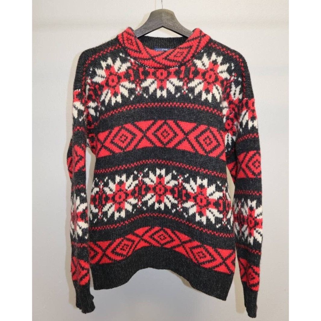 Woolrich Woolen Mills VTG Woolrich Wool Crew Neck Sweater Women Snowflake Pullover Size S / US 4 / IT 40 - 4 Thumbnail