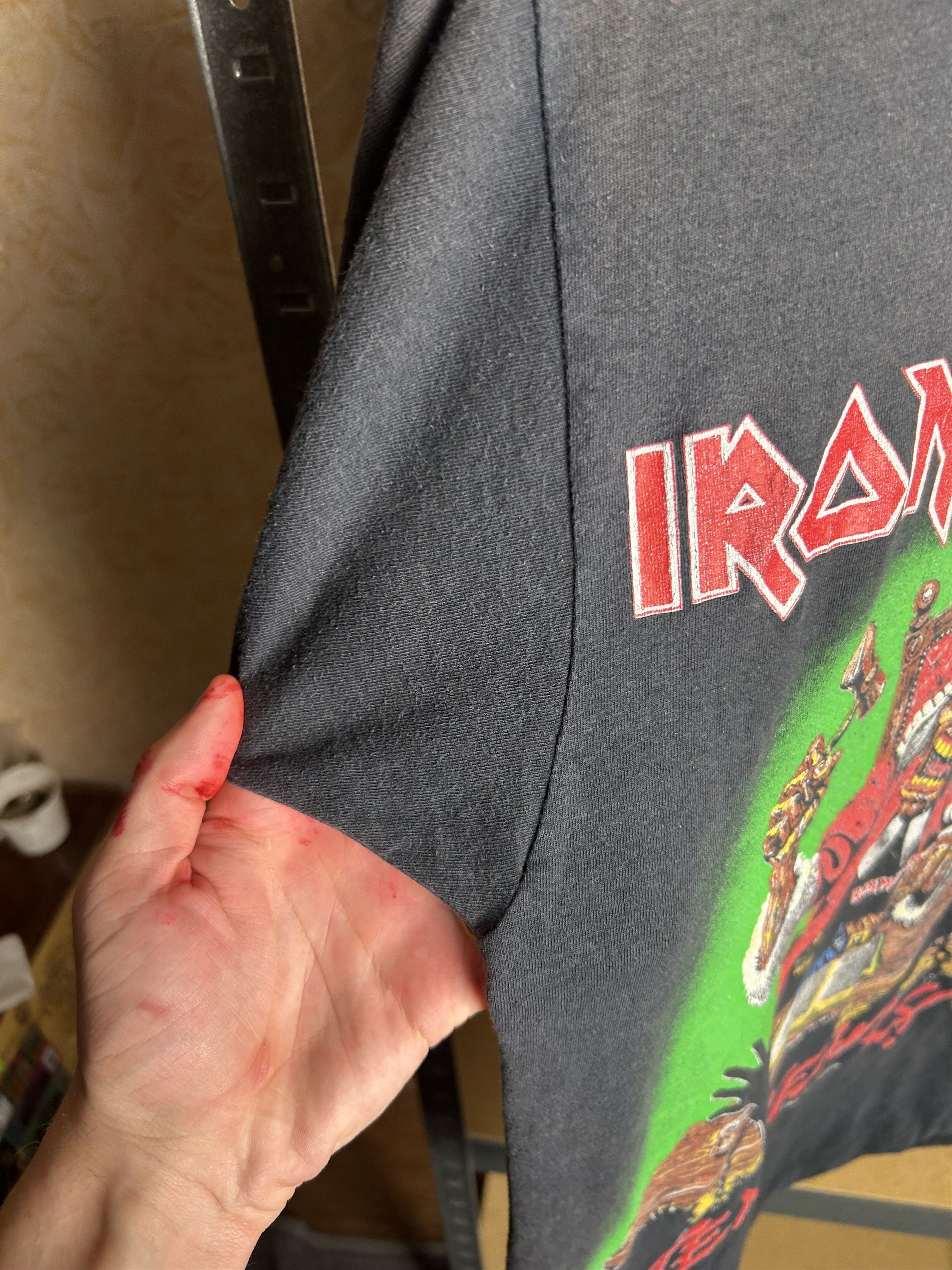 Band Tees Vintage 1990 Iron Maiden Ten Years Santa Rock Band T-shirt Size US L / EU 52-54 / 3 - 9 Thumbnail