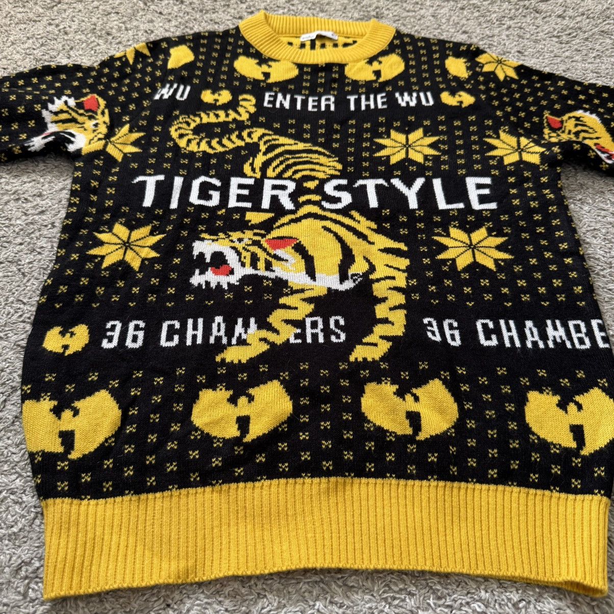 Wu-Tang Clan 🔴 Wu-Tang Sweater Size Small Hulu x WuTang Xmas Christmas Size US S / EU 44-46 / 1 - 9 Thumbnail