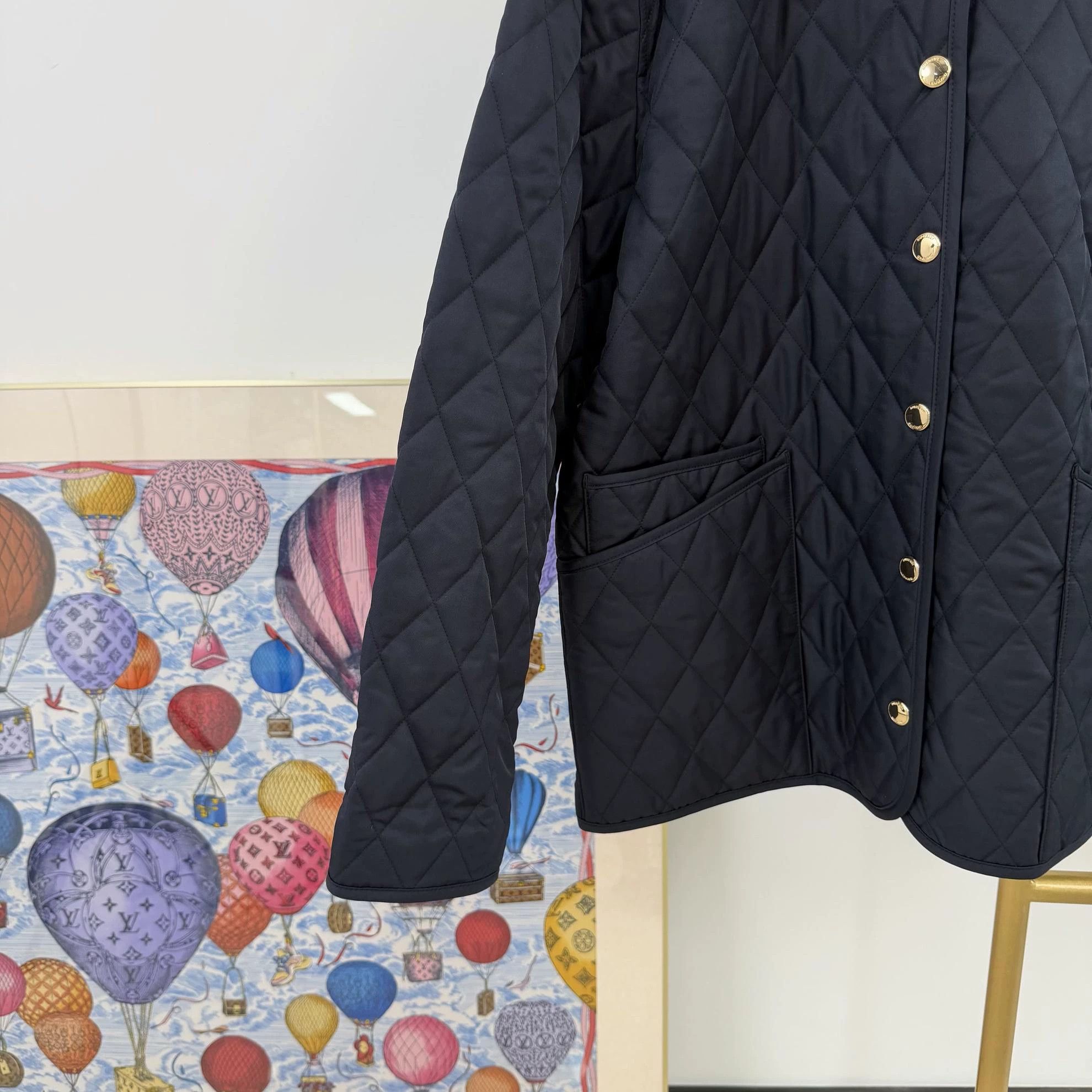 Burberry Burberry Navy Blue Diamond Quilted L Jacket Size L / US 10 / IT 46 - 4 Thumbnail