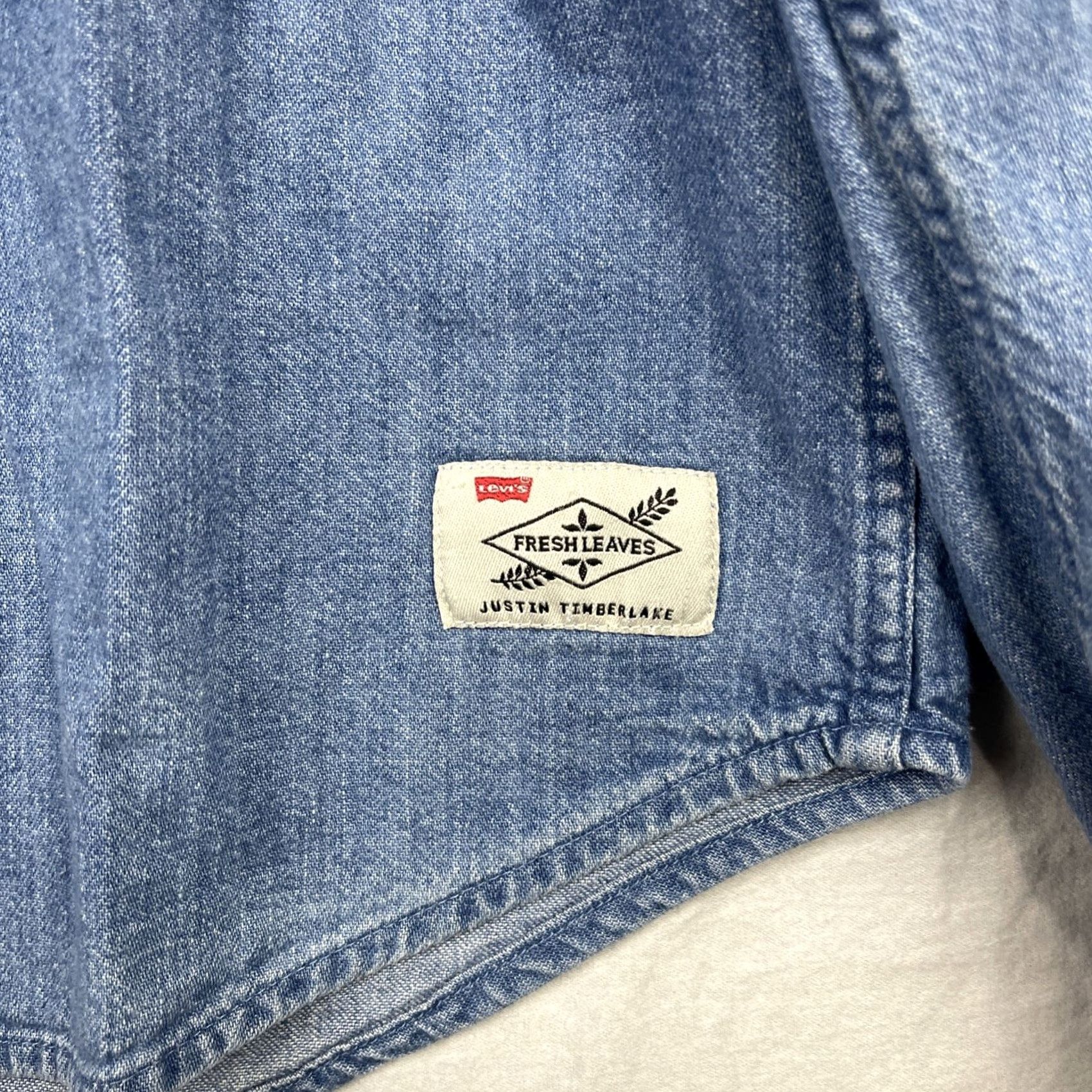 Levi's Levi's Shirt Mens Large Blue Chambray Pearl Snap Justin Timberlake Fresh Leaves Casual Shirt Mens Large Blue Chambray Pearl Snap Western Theme" Size US L / EU 52-54 / 3 - 3 Thumbnail