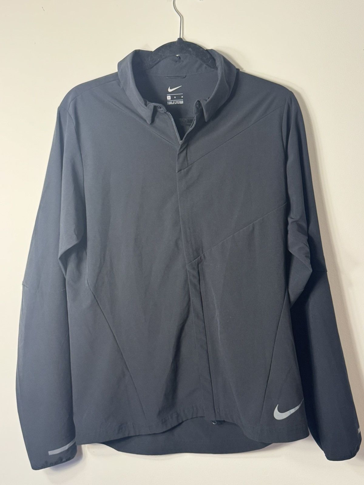Nike Black Sports Zip Up Size US M / EU 48-50 / 2 - 1 Thumbnail