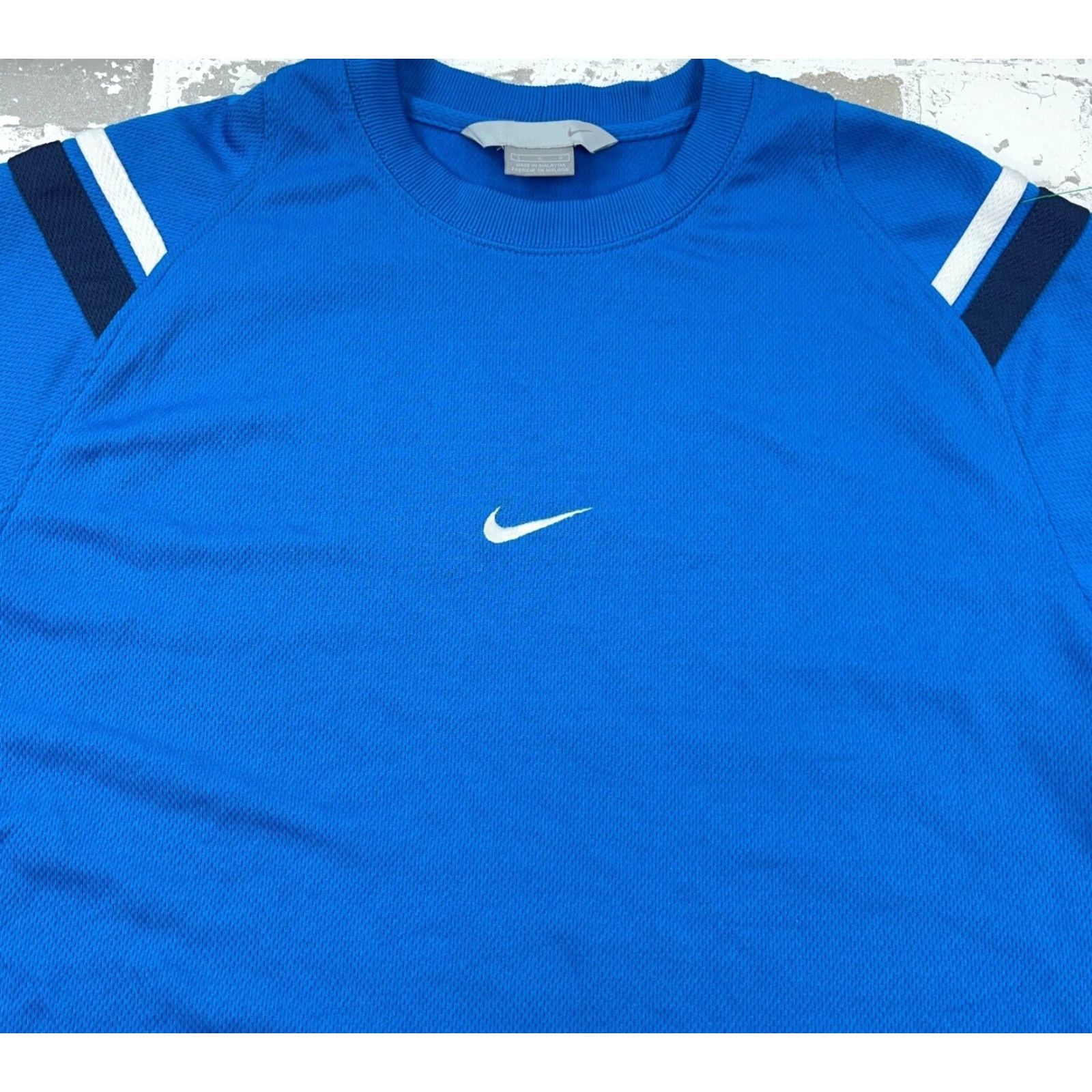 Nike VINTAGE Nike Shirt Men Large Blue Tee Center Swoosh Performance Y2K Travis Scott Size US L / EU 52-54 / 3 - 2 Thumbnail