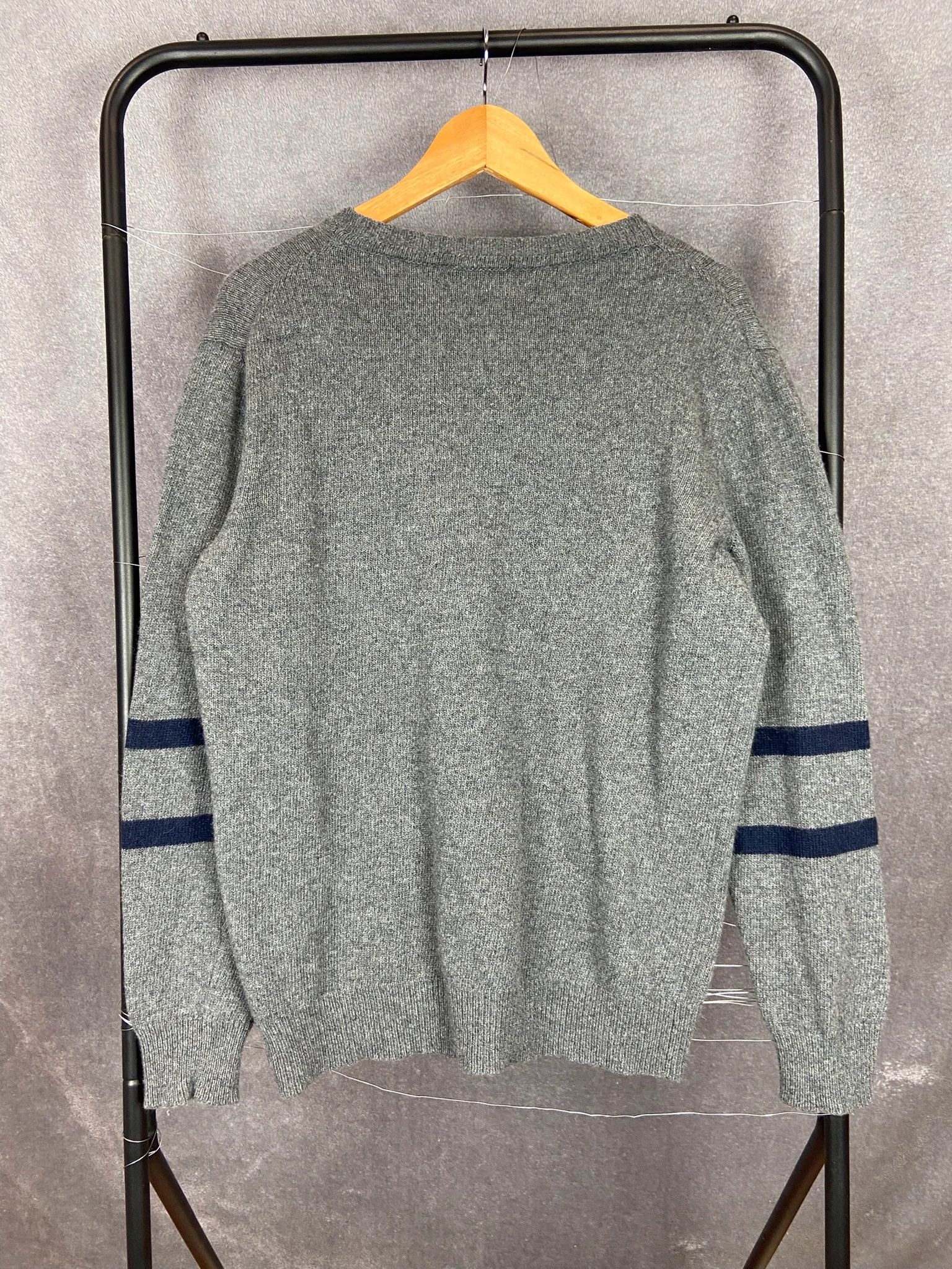 Tommy Hilfiger Tommy Hilfiger Grey Knit Sweater Big H Logo M Size US M / EU 48-50 / 2 - 5 Thumbnail