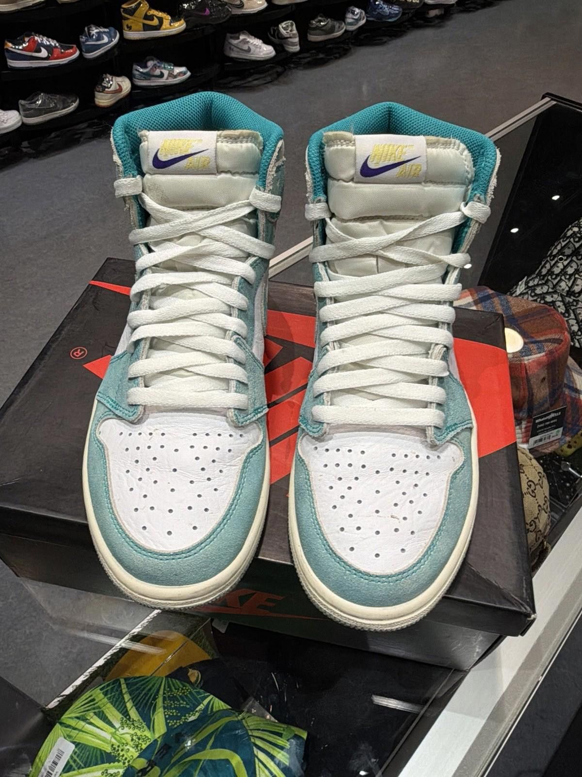 Nike Jordan 1 Retro High OG 555088-311 Size 8.5 Turbo Green Size US 8.5 / EU 41-42 - 10 Thumbnail