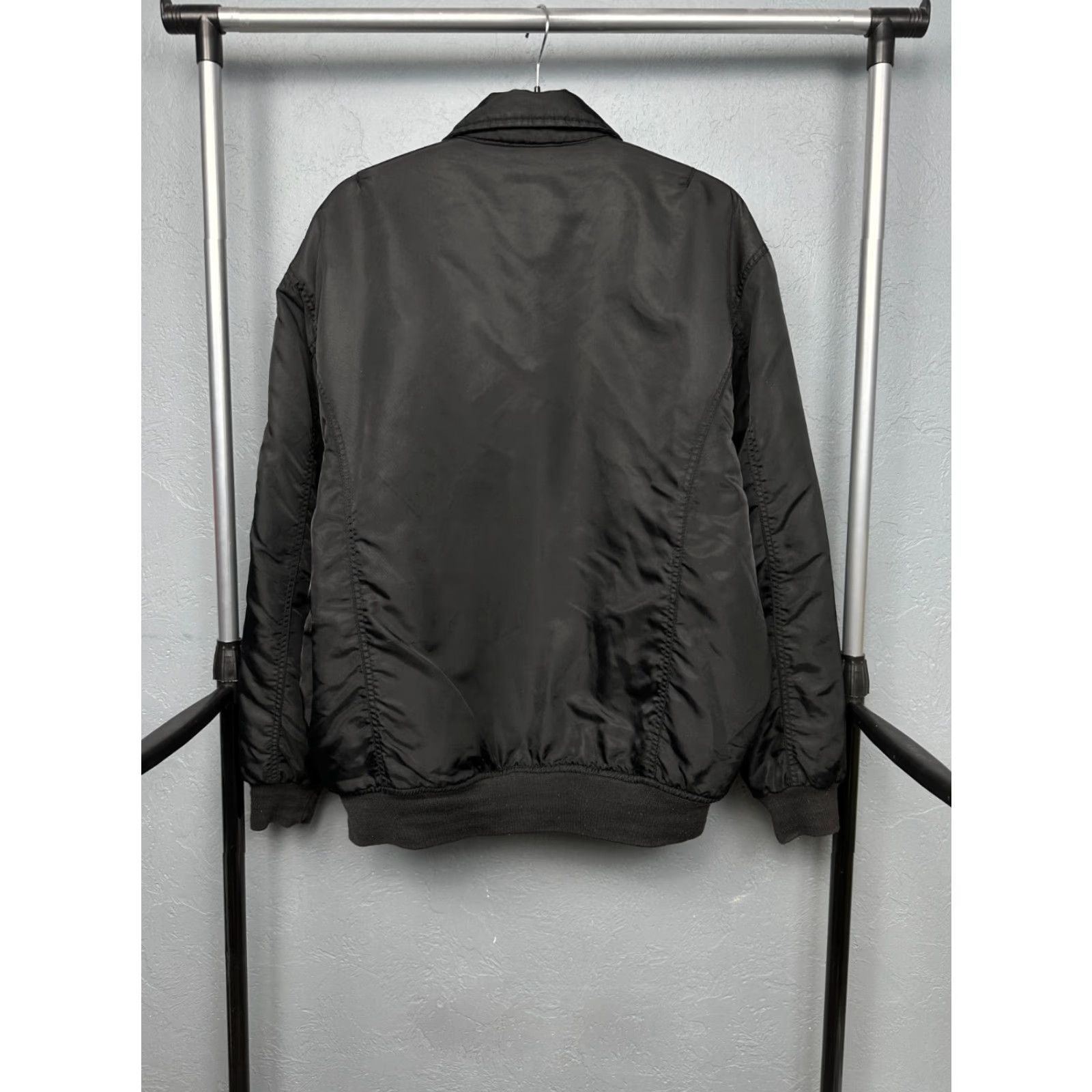 Lee Lee Bomber Jacket - Jacket - XL - Black - Lee Sanforised USA 90s Vintage Insulated Bomber Jacket XL Black Mens Size XL Size US XL / EU 56 / 4 - 7 Thumbnail