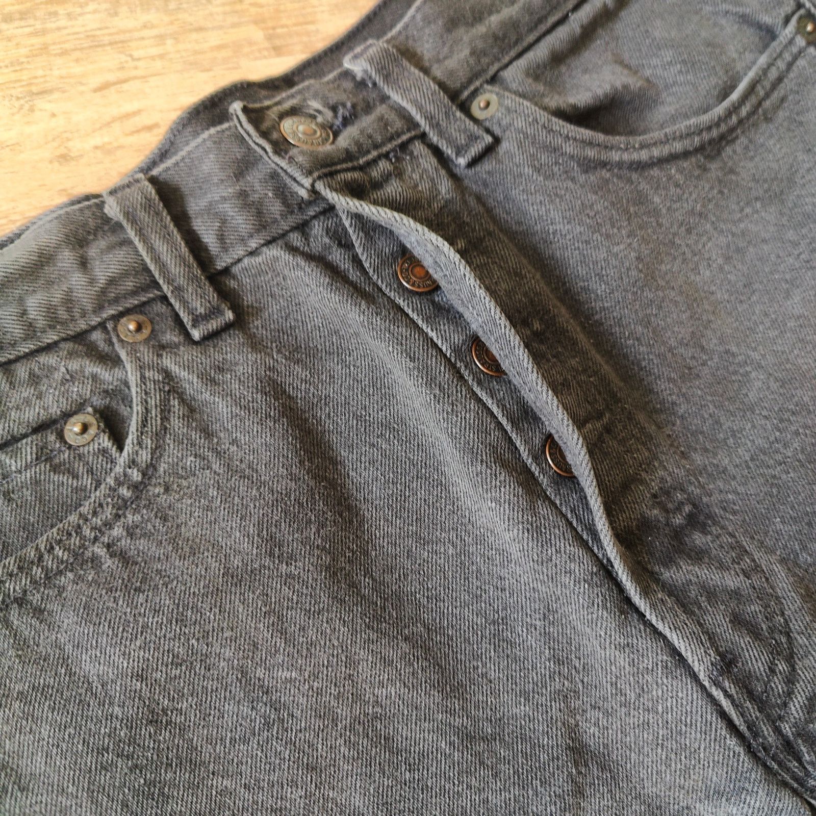 Levi's Vintage Levi's 501 Jean Shorts Womens 32 Black Wash Cut Offs Size 32" / US 10 / IT 46 - 3 Thumbnail