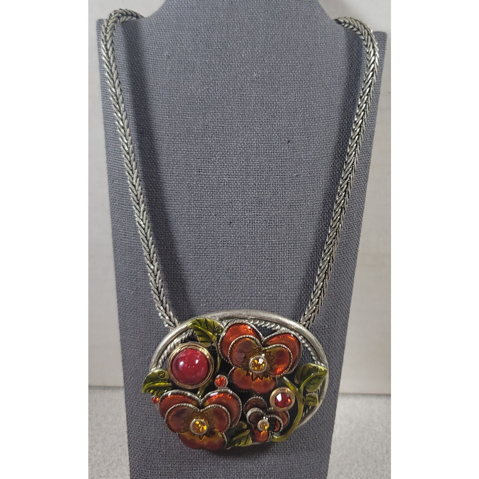 Other Red Green Butterfly Floral Pendent Wheat Chain 10" Necklace Size ONE SIZE - 1 Thumbnail