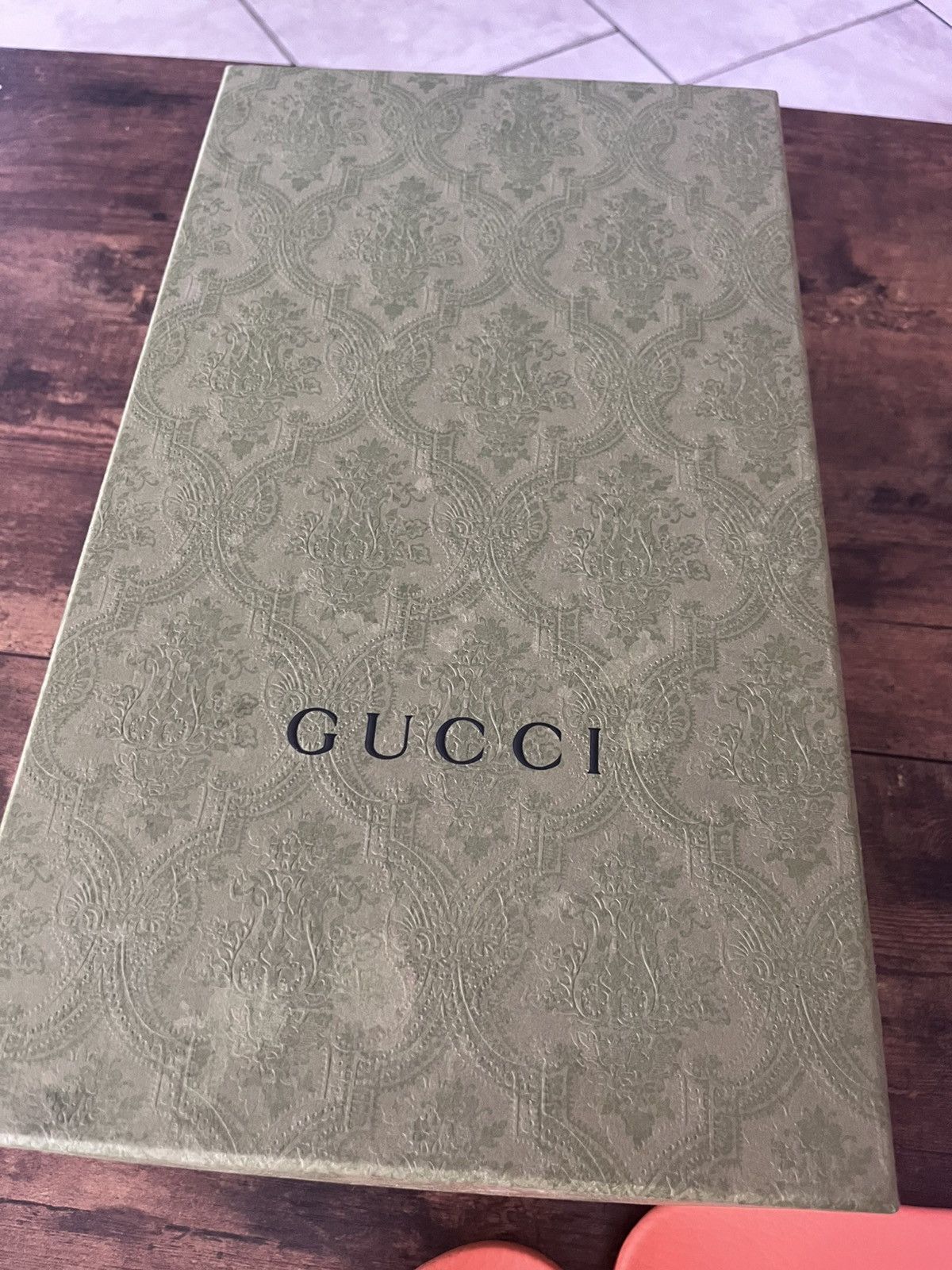 Gucci Gucci x Disney Donald Duck Leather Slides Orange Size 6 Size US 6 / IT 36 - 5 Thumbnail
