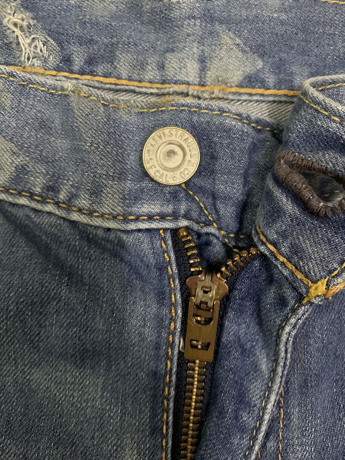 Levi's Vintage Clothing Vintage Levis 502 Blue Wash Distressed Denim Jorts Size US 31 - 4 Thumbnail