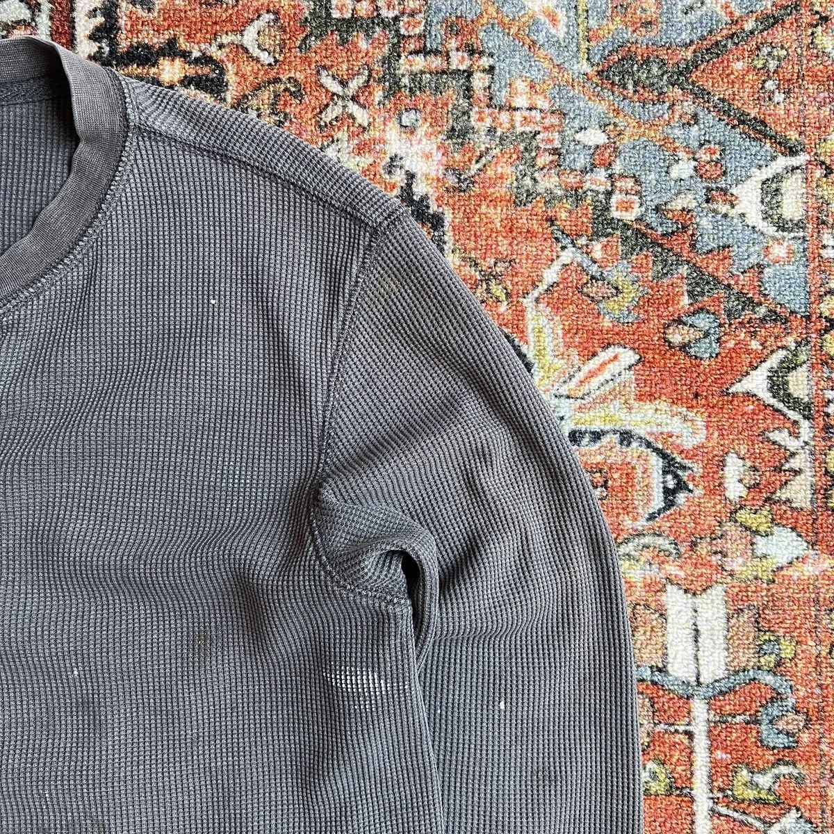 Target Basics Y2K 2000 thrashed thermal long sleeve essential Size US L / EU 52-54 / 3 - 6 Thumbnail