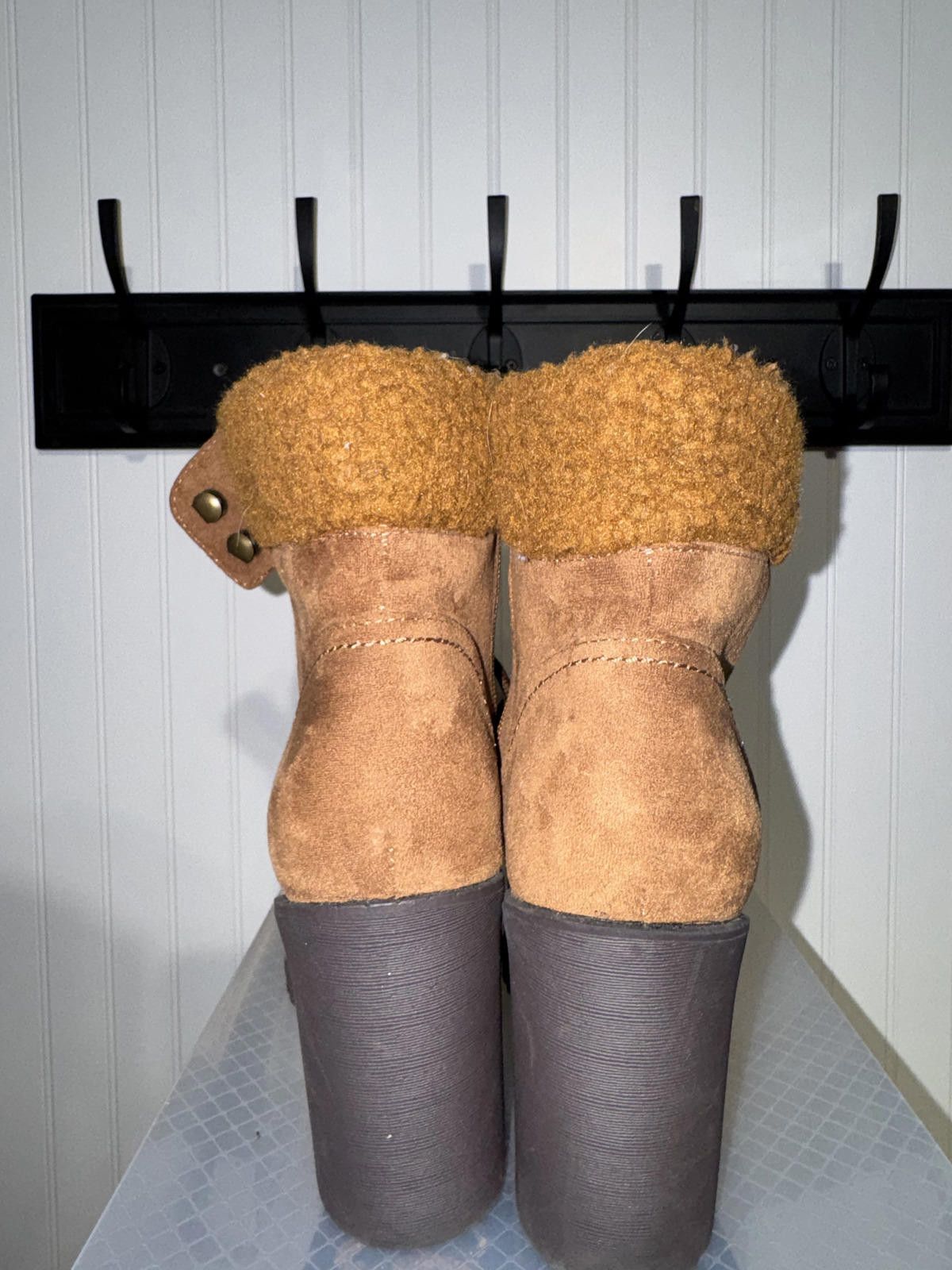 Other Dream Pairs Suede High Heel Ankle Boots with Faux Fur Collar Size US 7 / IT 37 - 3 Thumbnail