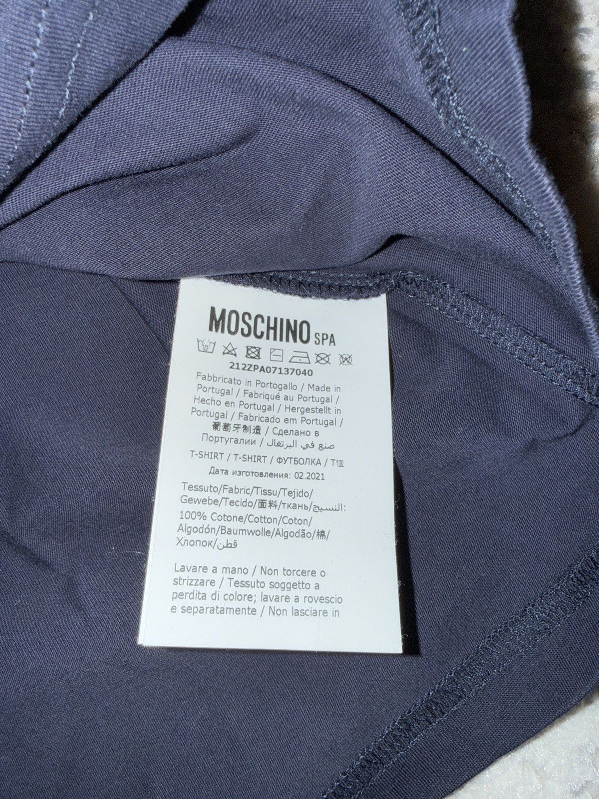 Moschino Moschino T-Shirt Size US XL / EU 56 / 4 - 4 Thumbnail