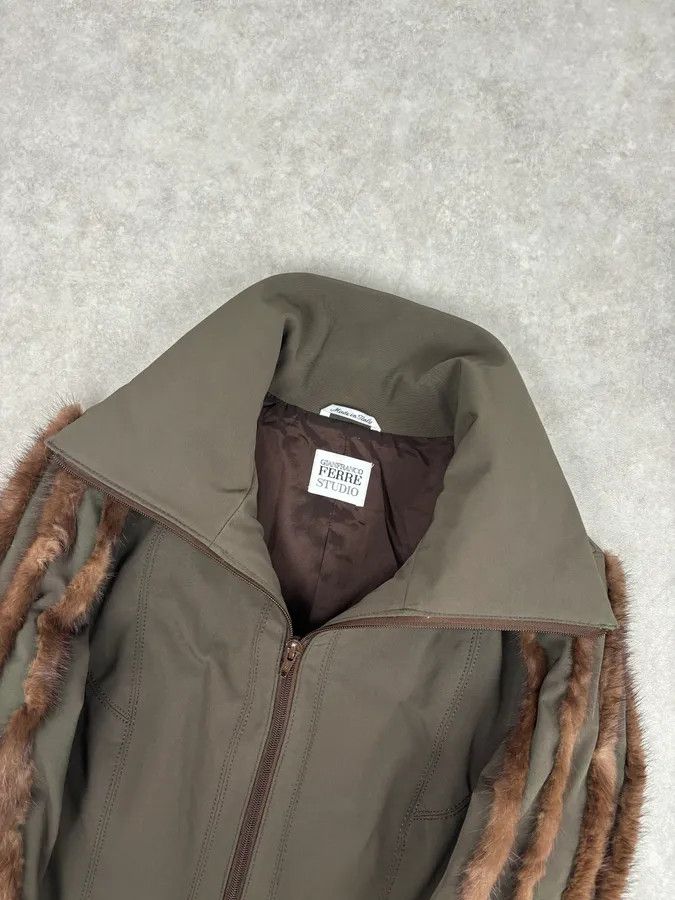 Gianfranco Ferre 2000s Gianfranco Ferré Studio Fur Trim Sleeve Jacket Size M / US 6-8 / IT 42-44 - 6 Thumbnail