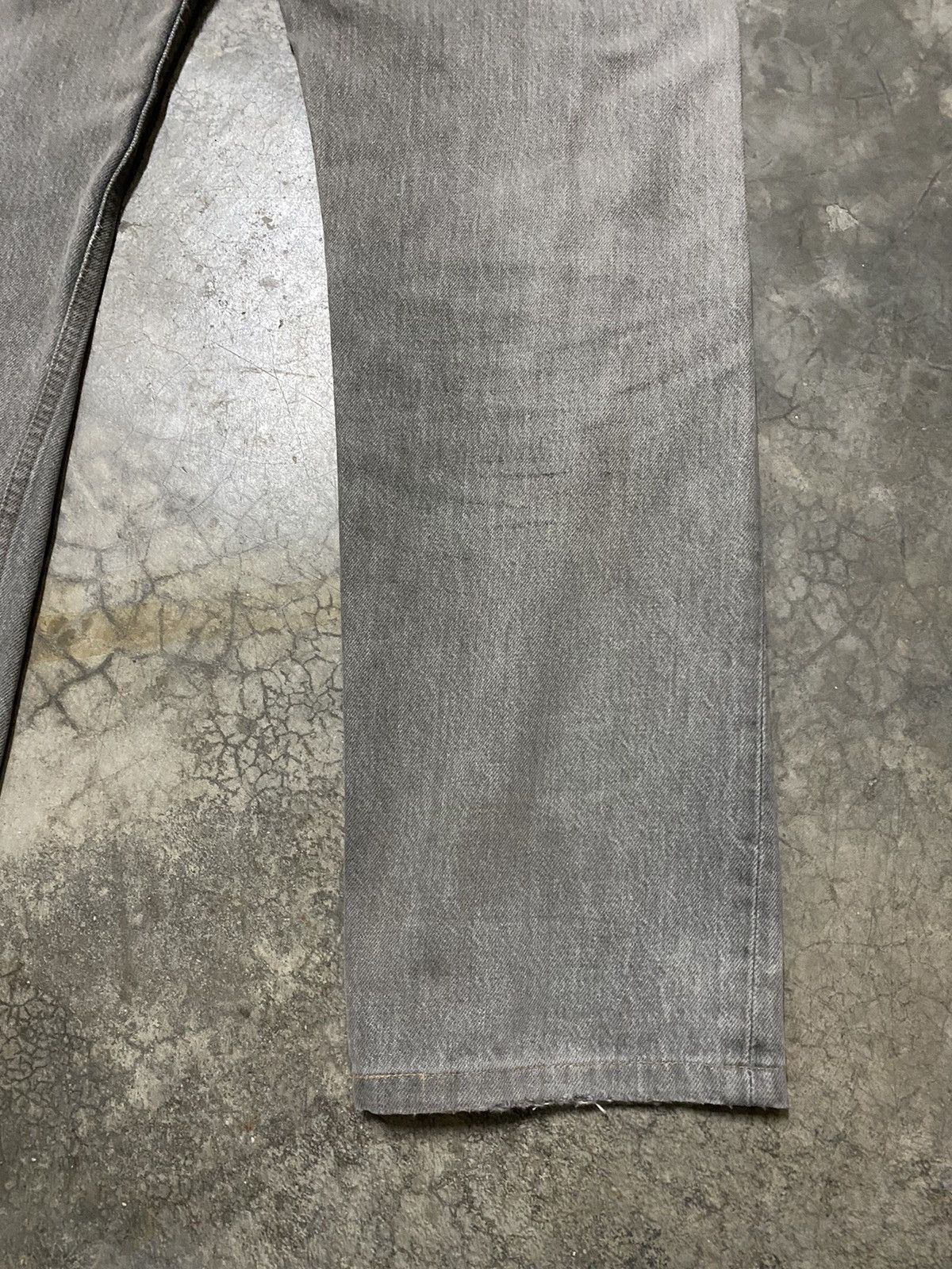 Levi's × Vintage Vintage Levi’s 501 Grey Fade Black Size US 30 / EU 46 - 3 Thumbnail