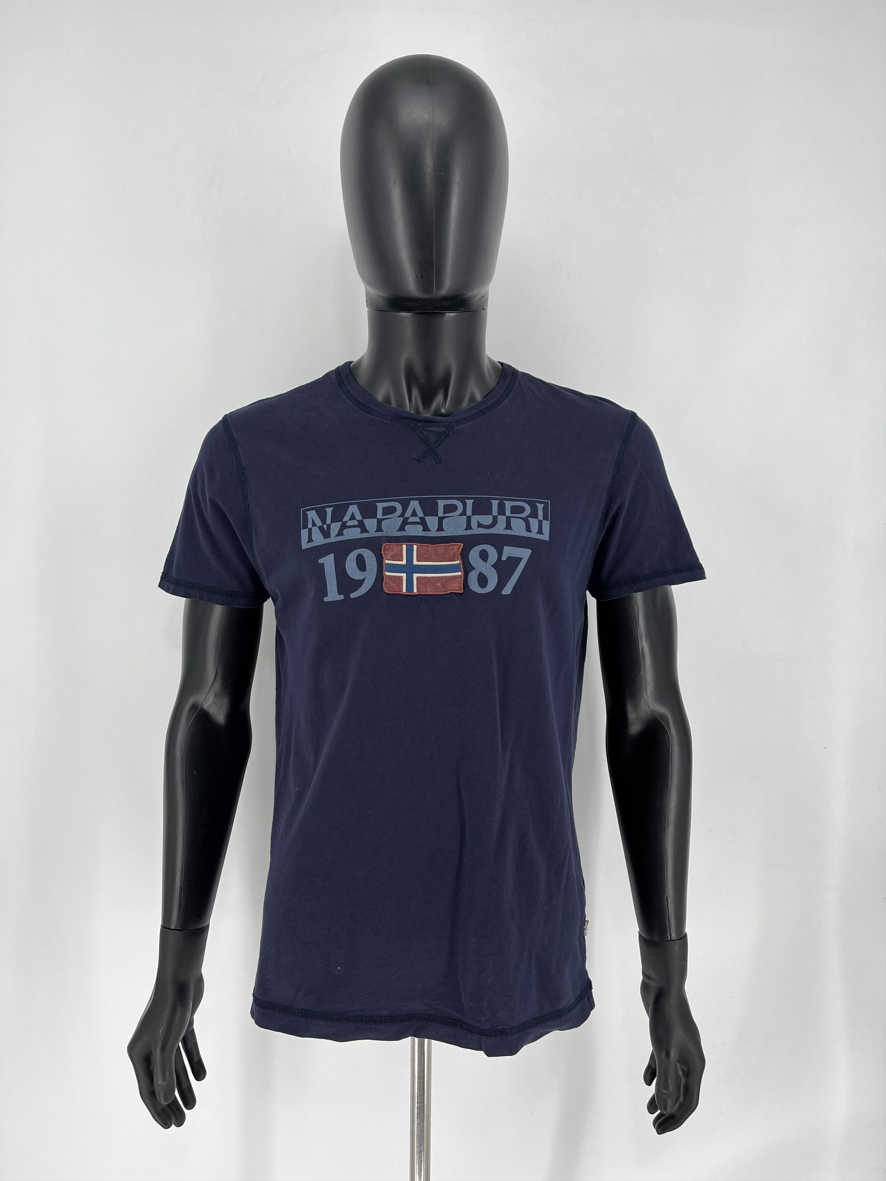 Napapijri × Vintage Vintage Napapijri Geographic Designer Fashion Style Shirt Size US L / EU 52-54 / 3 - 2 Thumbnail