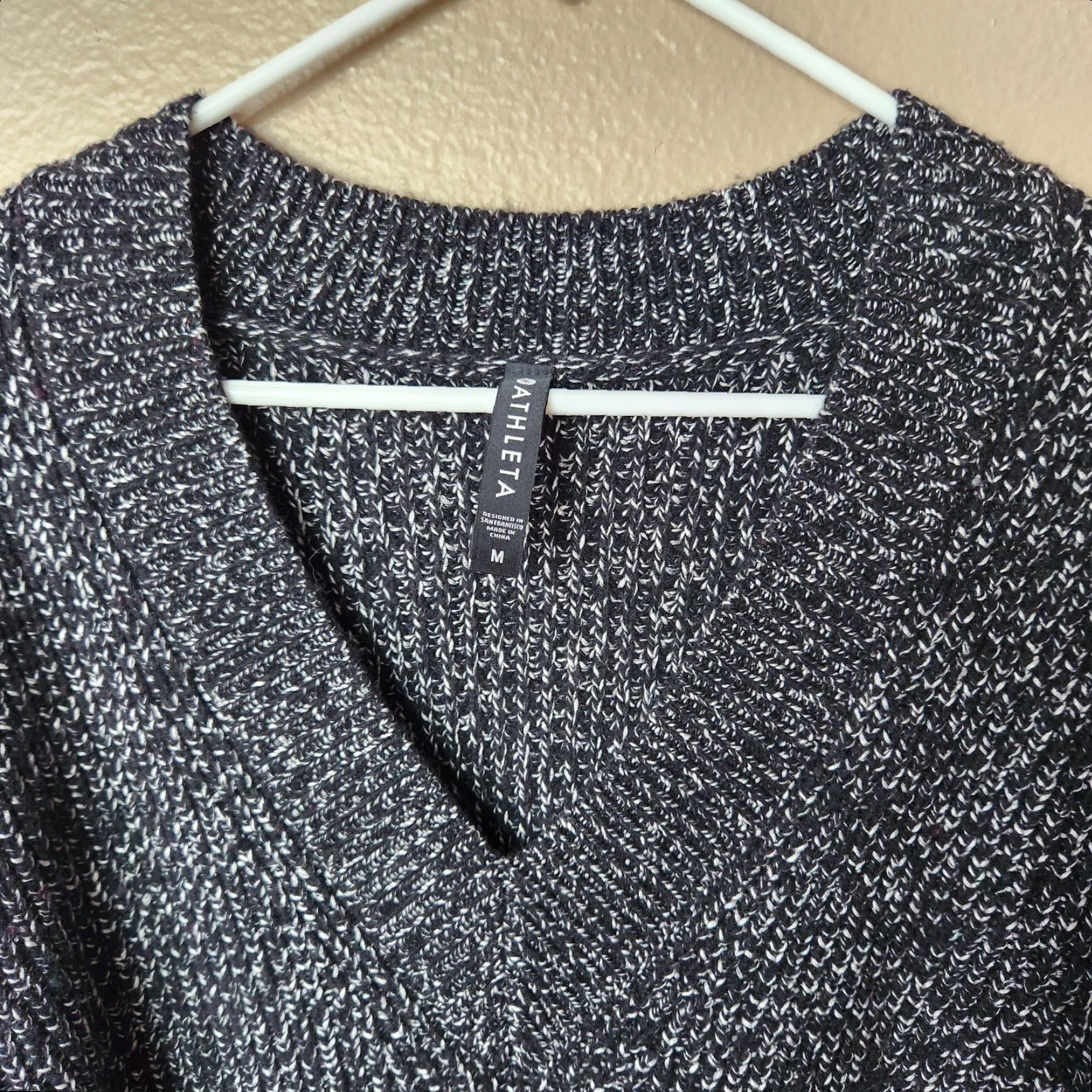 Athleta Athleta Shasta Black Marl Wool Blend V Neck Tunic Heavyweight Sweater-Size M Size M / US 6-8 / IT 42-44 - 4 Thumbnail