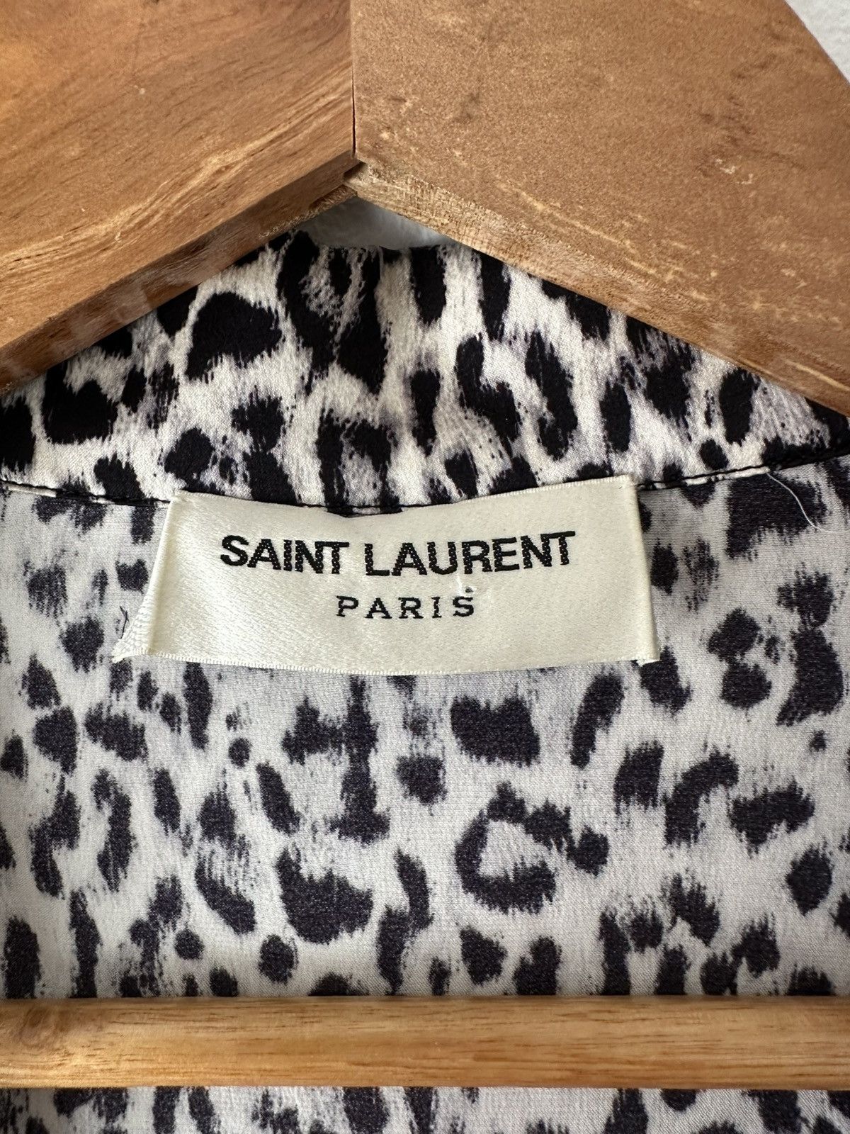 Saint Laurent Paris Saint Laurent Paris Leopard Print Silk Blazer Size XS / US 0-2 / IT 36-38 - 8 Thumbnail