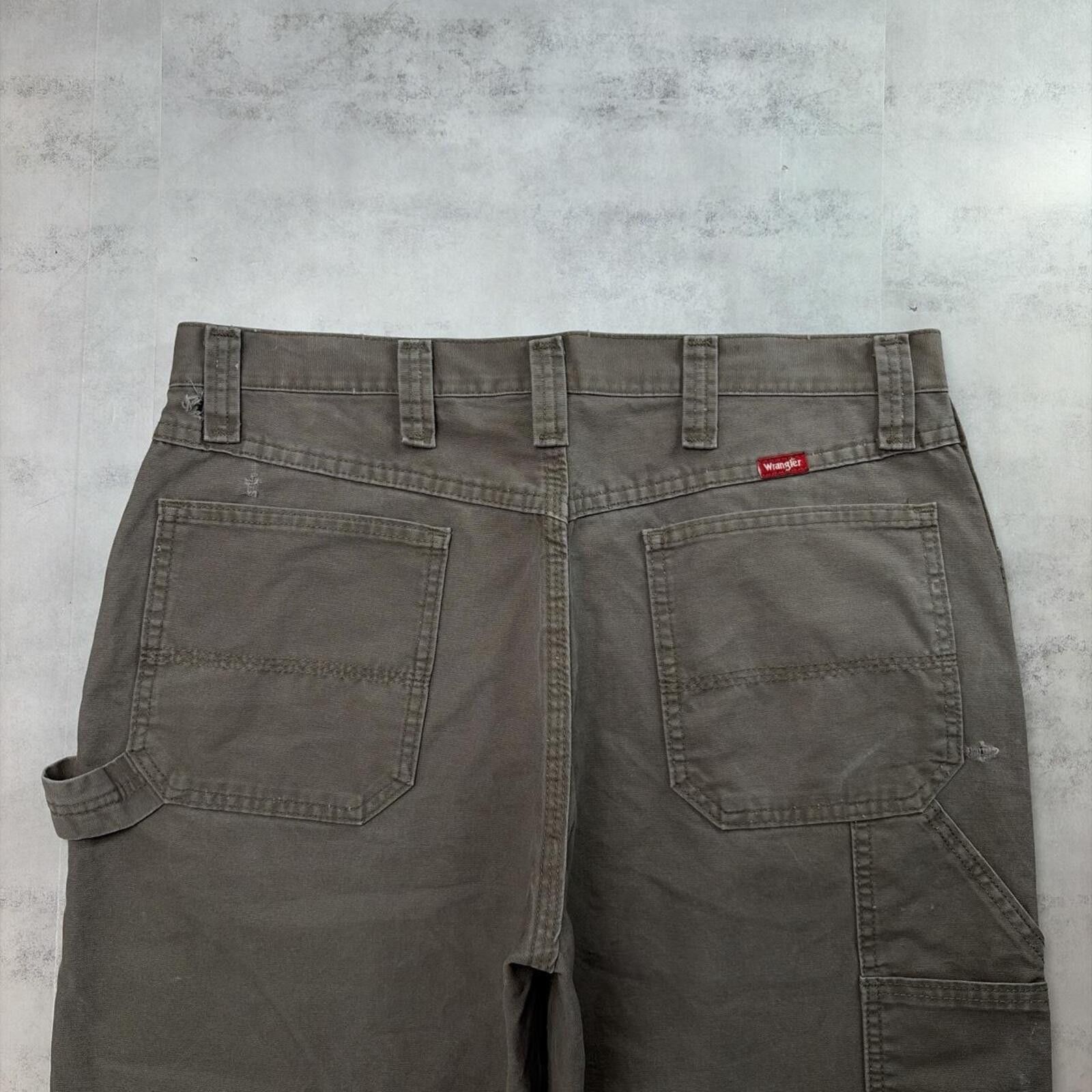 Dickies Y2K Olive Green Dickies Carpenter Baggy Distressed Shorts Size US 34 / EU 50 - 2 Thumbnail