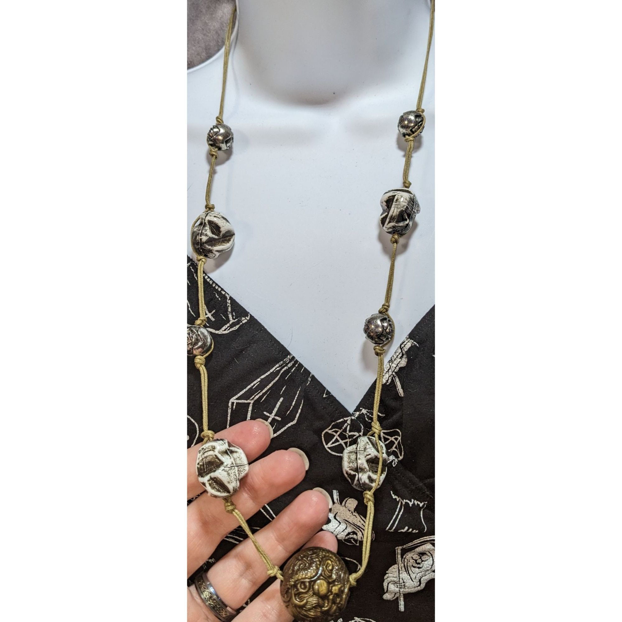 Handmade Brutalist Handcrafted Necklace With Carved Ceramic & Metal B Size ONE SIZE - 4 Thumbnail