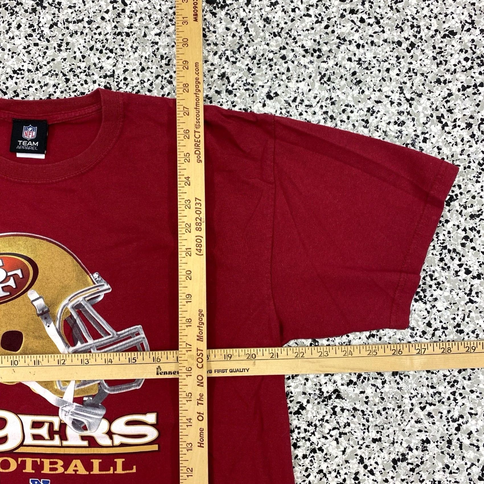 NFL VINTAGE NFL San Francisco 49ers Football Helmet T Shirt Large Red Cotton Mens Short Sleeve Crew Neck Logo Print 2000s Art California USA Stadium Size US L / EU 52-54 / 3 - 3 Thumbnail