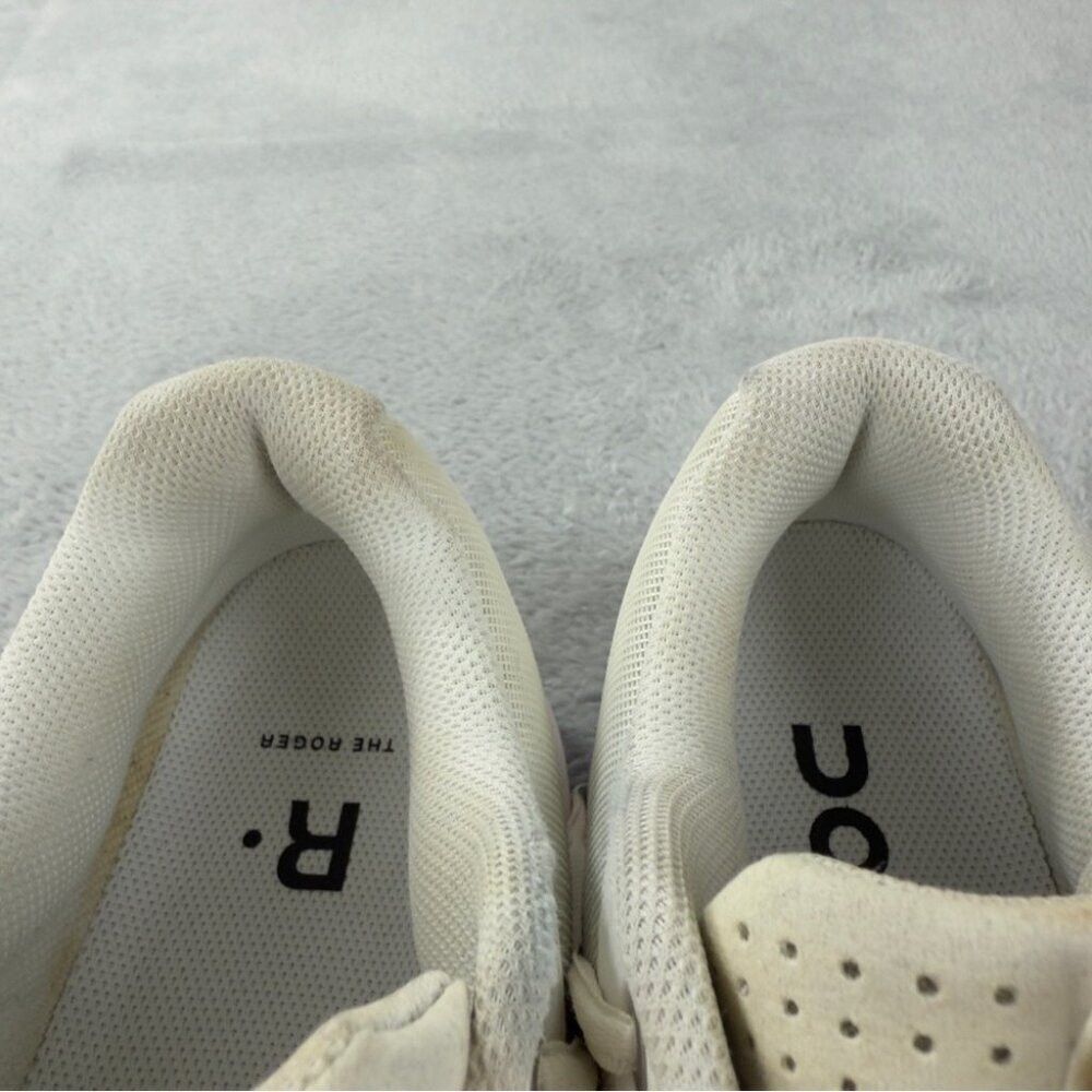Other On Running Women's Size 9.5 US/7.5 UK/41 EU The Roger Pro T Size US 9.5 / IT 39.5 - 9 Thumbnail