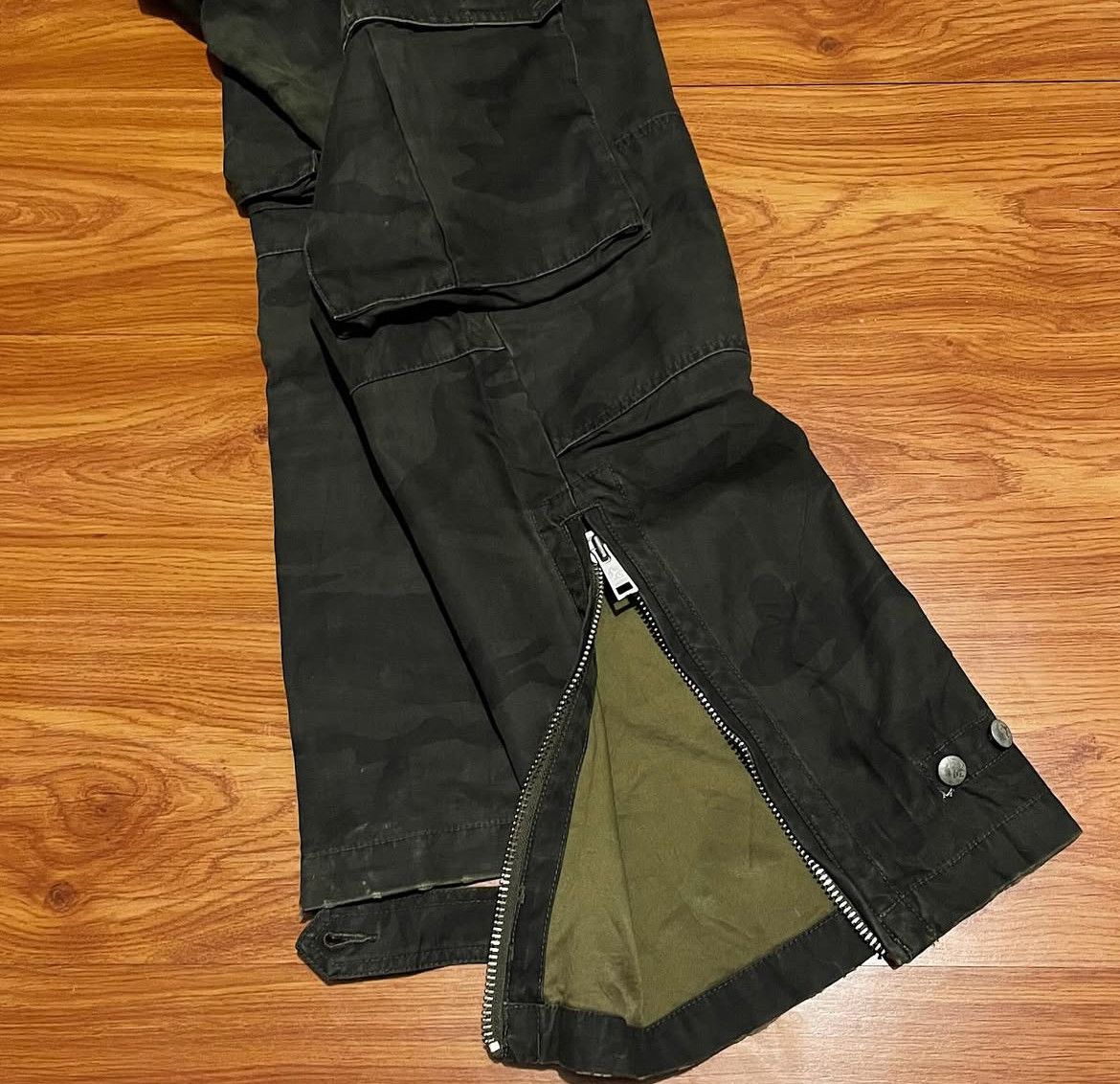 If Six Was Nine 2000s R Newbold Japanese Camo Bondage Cargo y2k Lgb Size US 34 / EU 50 - 6 Thumbnail