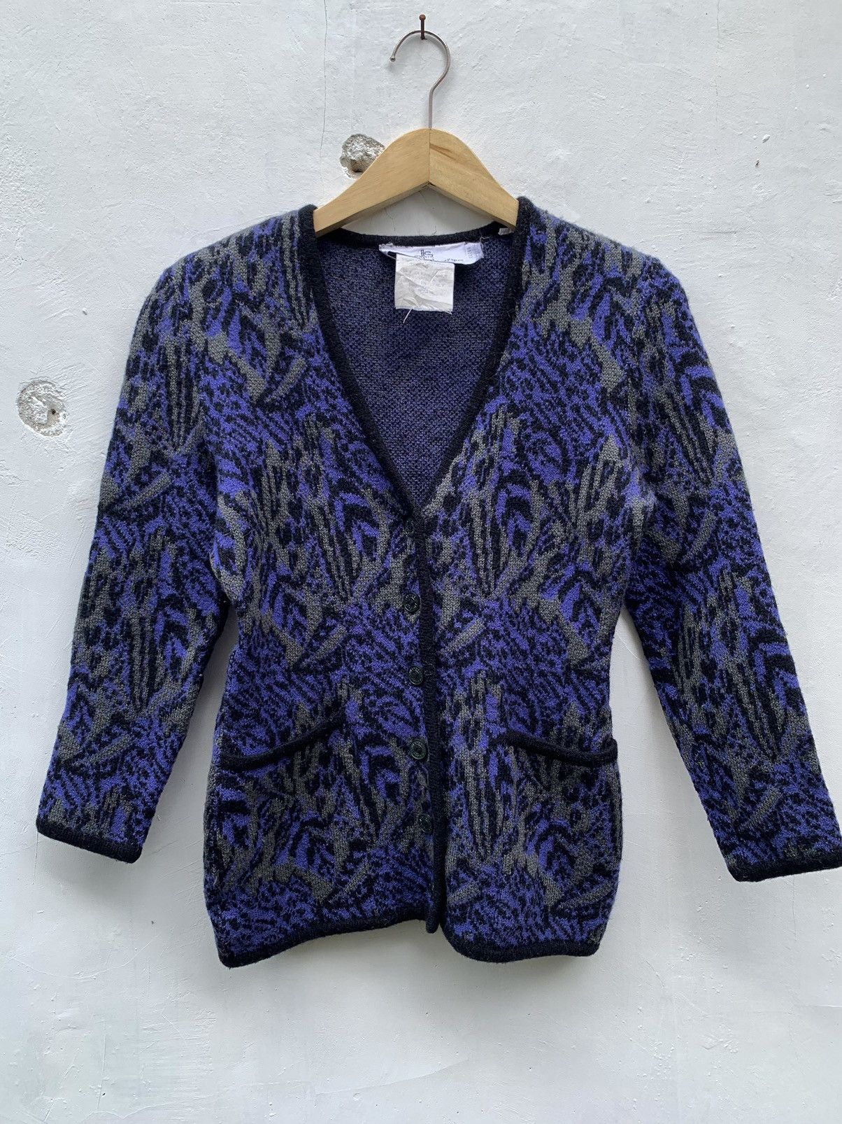 Aran Isles Knitwear × Jean-Louis Scherrer × Vintage Vintage jean louis scherrer boutique knit wool cardigan Size M / US 6-8 / IT 42-44 - 1 Thumbnail