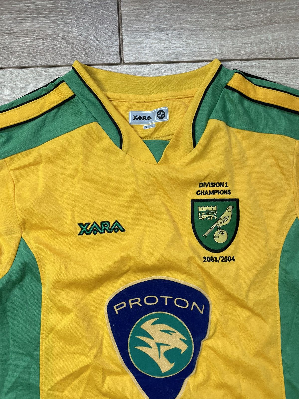 Sports Specialties Norwich City 2003-2005 Football Shirt Soccer Jersey 2in1 YM Size US XXS / EU 40 - 7 Thumbnail