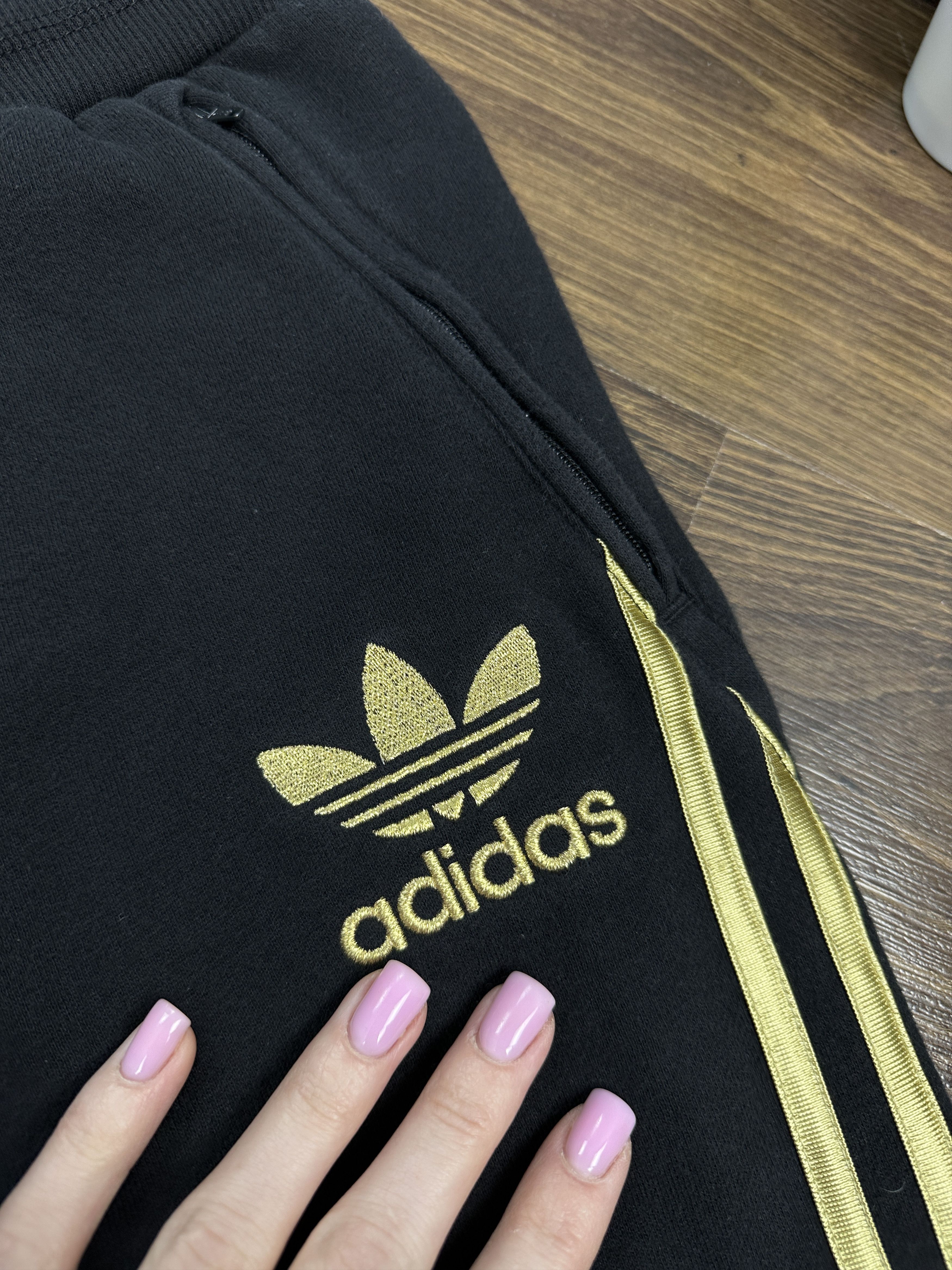 Adidas Adidas Chile 62 sweatpants cotton track pants Size US 30 / EU 46 - 6 Thumbnail